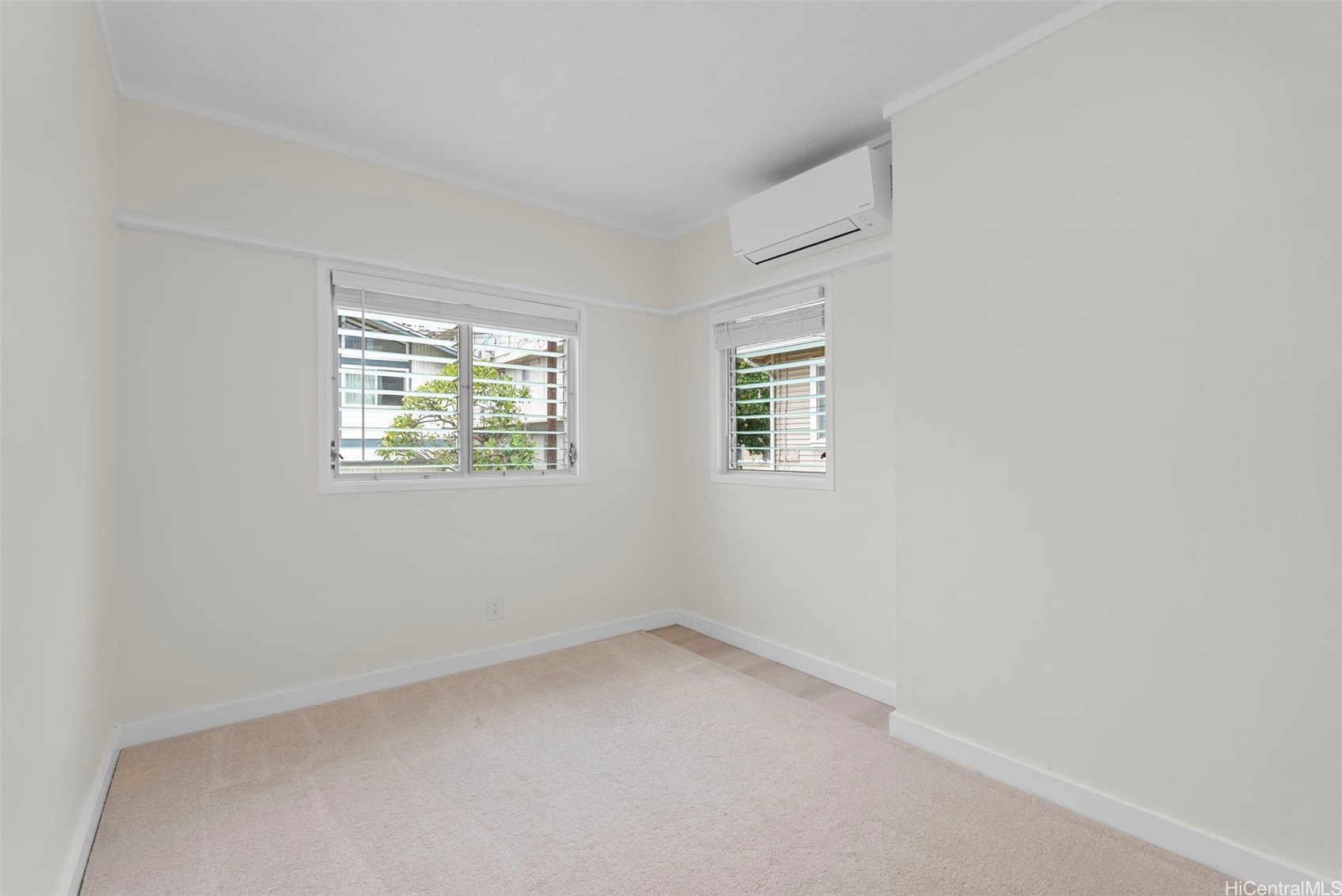 1113 Villa Lane Property Photo 19