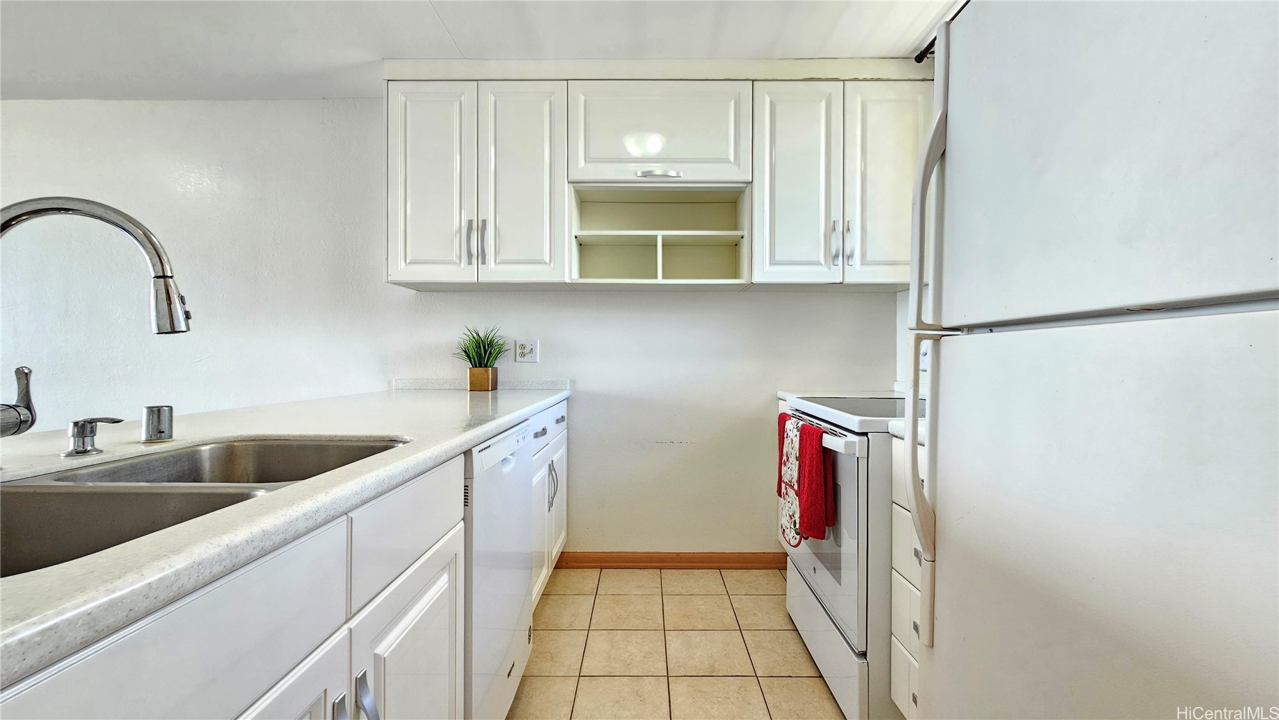 98-99 Uao Place 2509 Property Photo 2