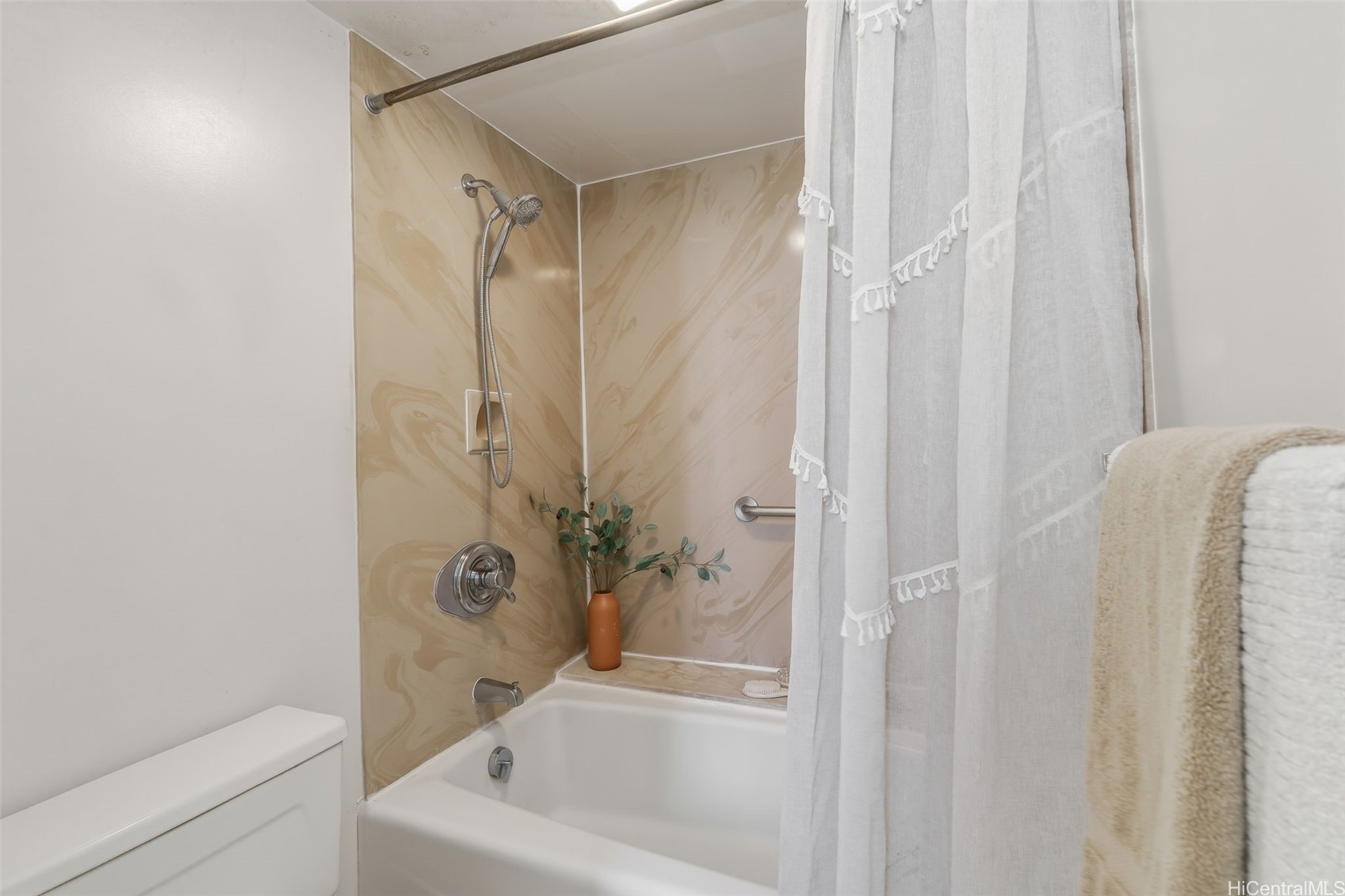 3050 Ala Poha Place 5e Property Photo 16