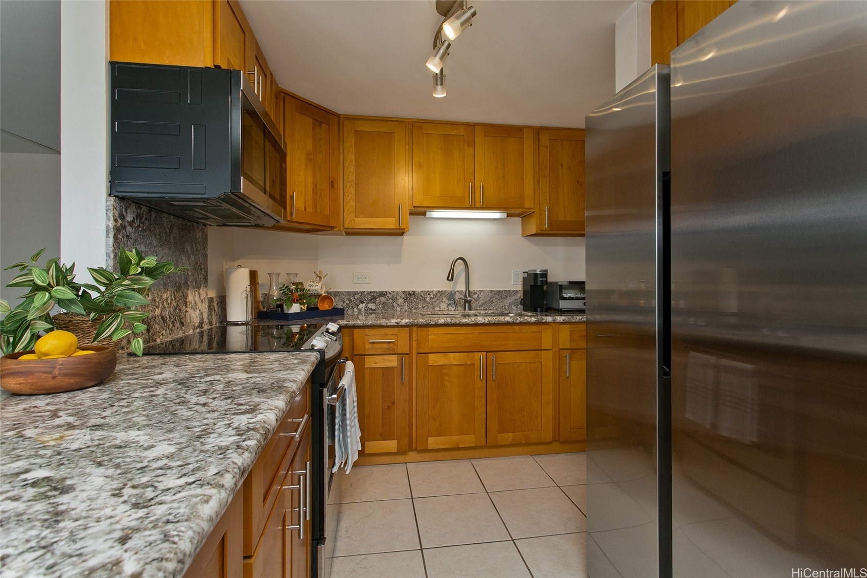2525 Date Street 3706 Property Photo 5