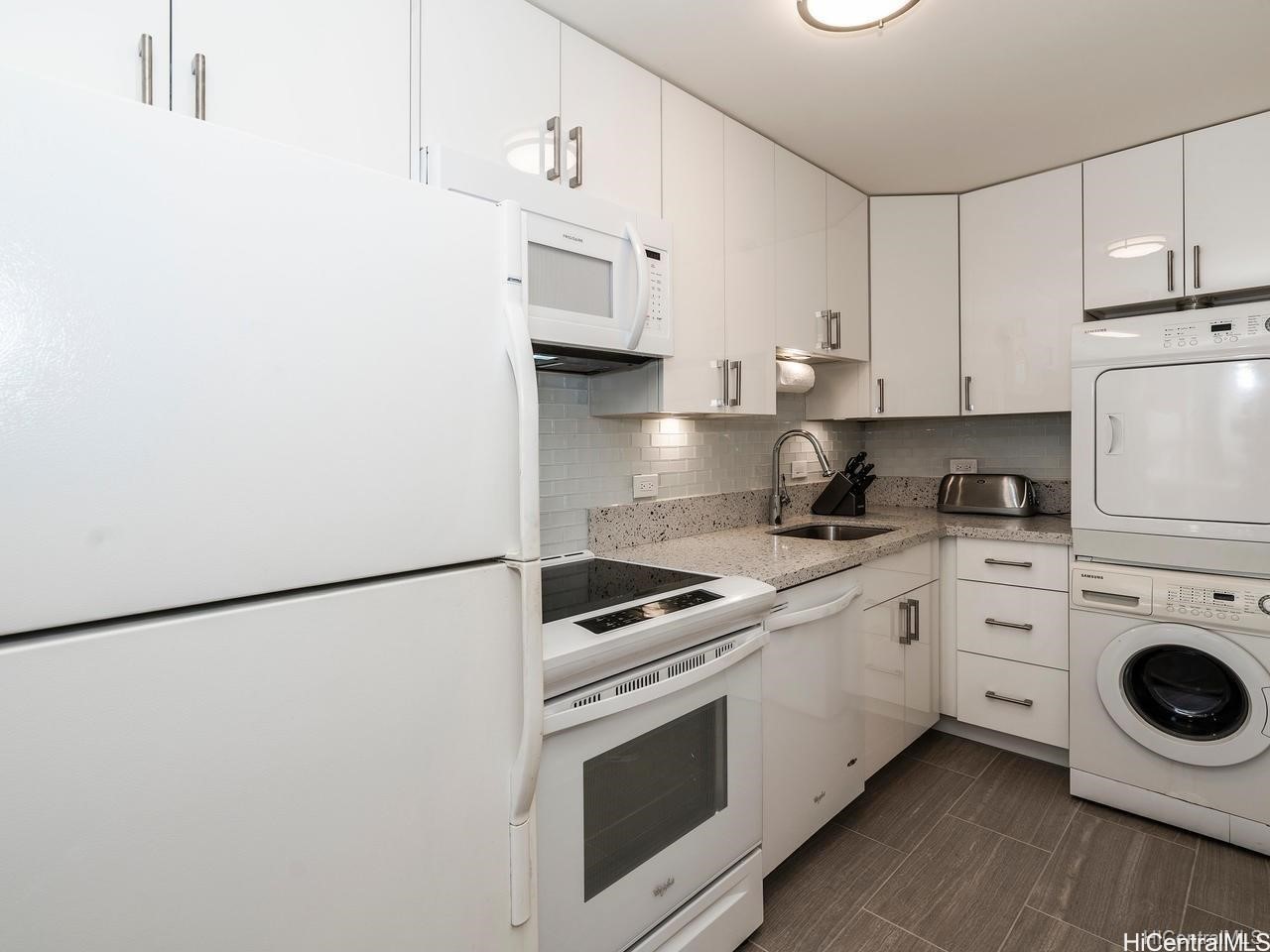 2345 Ala Wai Boulevard 1101 Property Photo 8