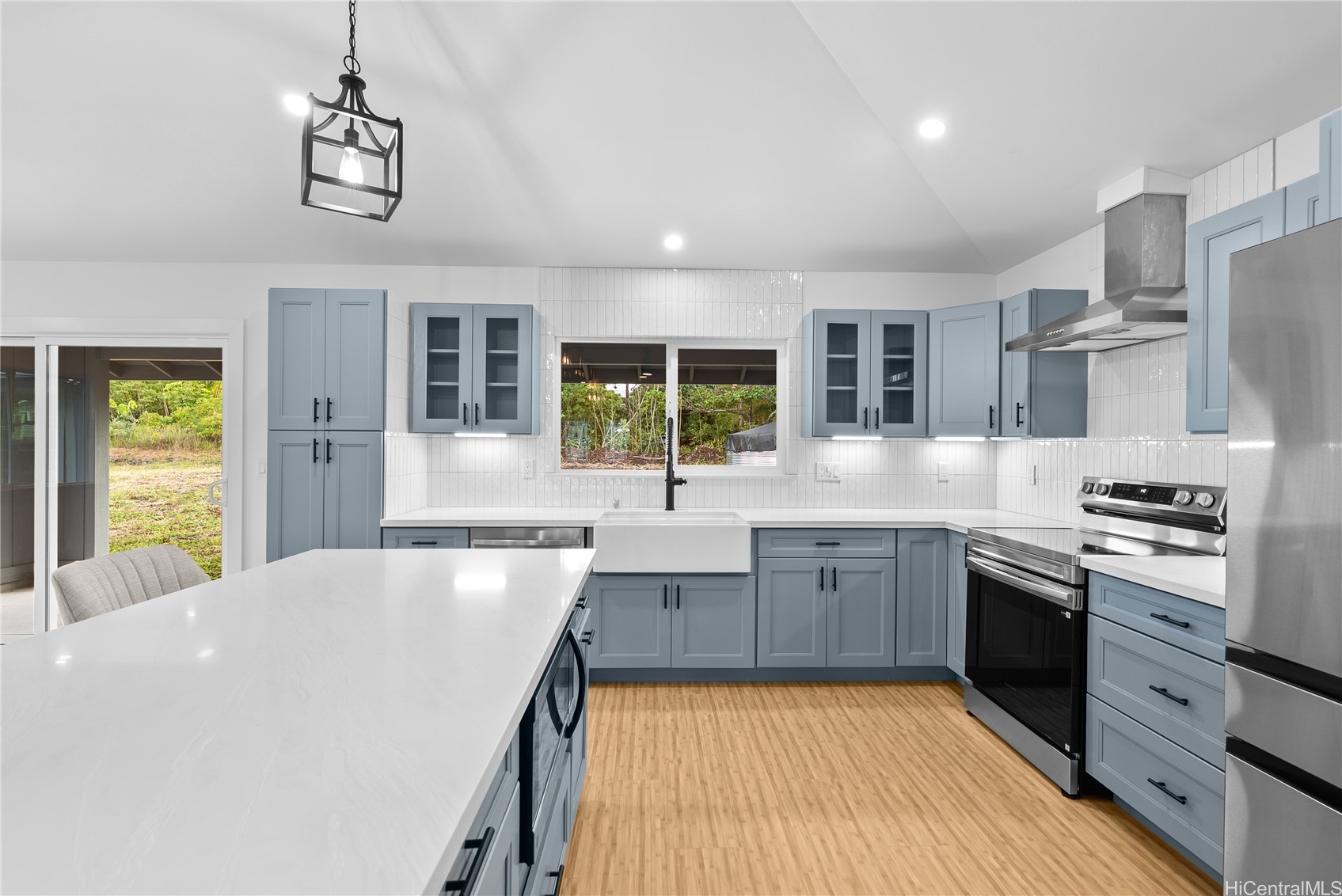 15-1688 Beach Road Property Photo 2
