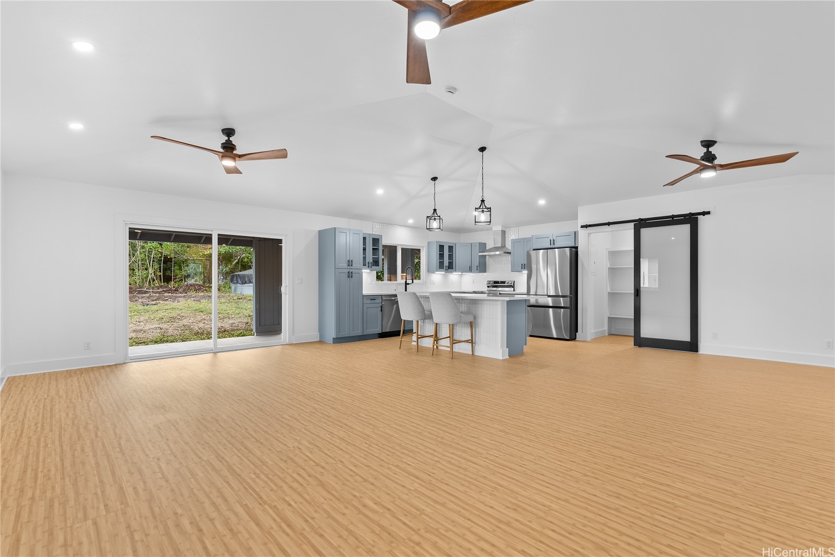 15-1688 Beach Road Property Photo 4
