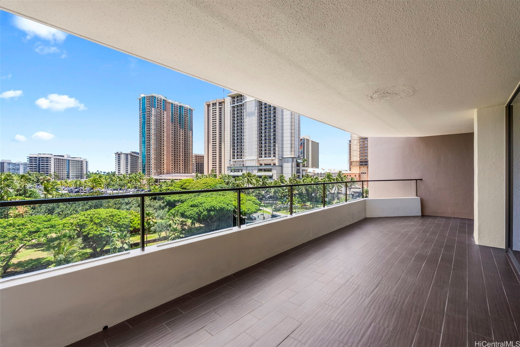 1910 Ala Moana Boulevard 7b Property Photo 2