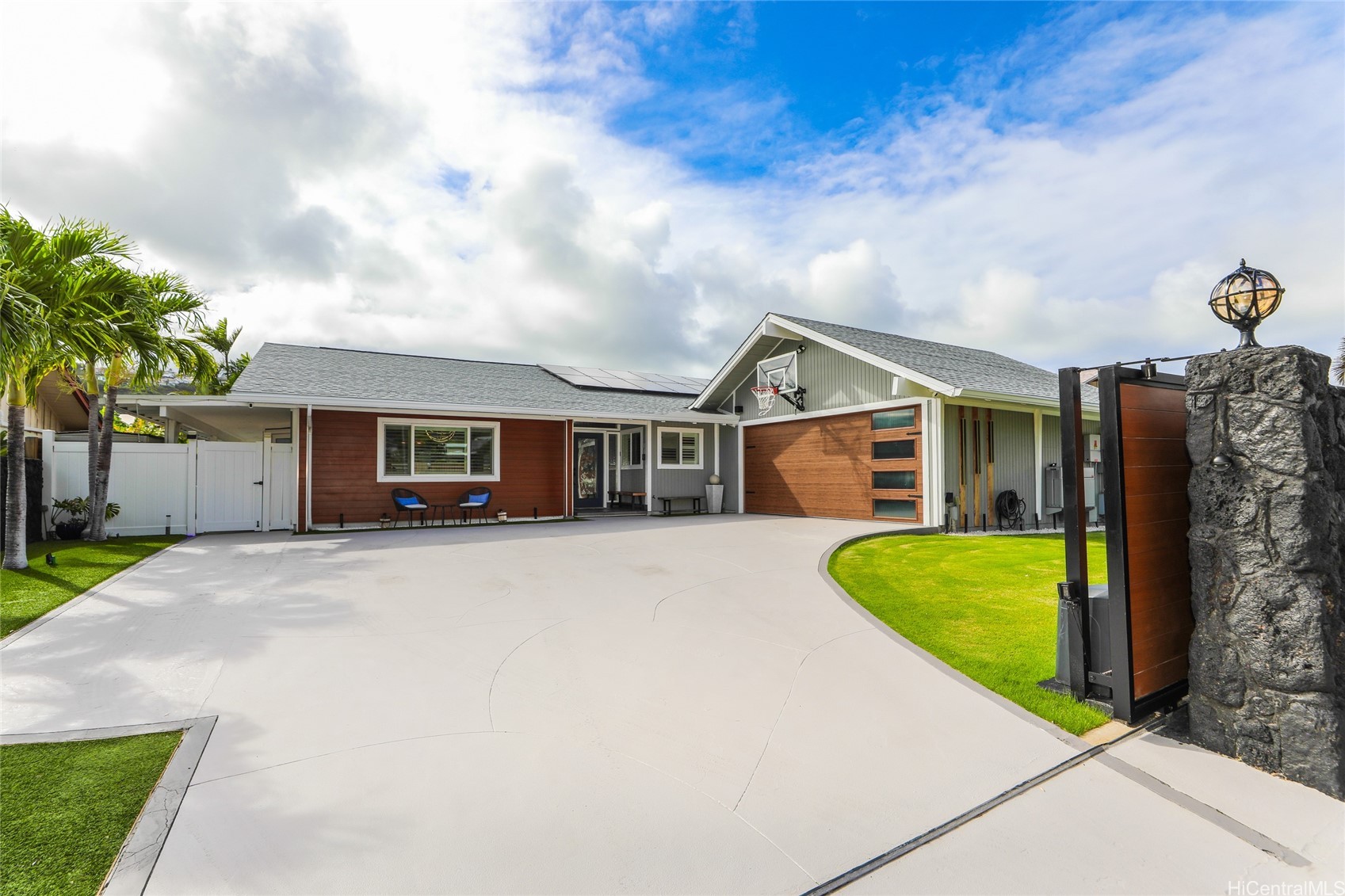 654 Lunalilo Home Road Property Photo 1