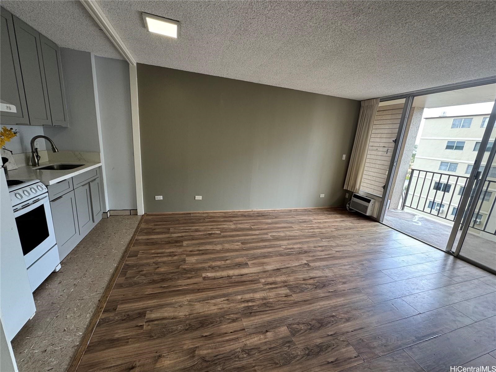 2345 Ala Wai Boulevard 1015 Property Photo 5