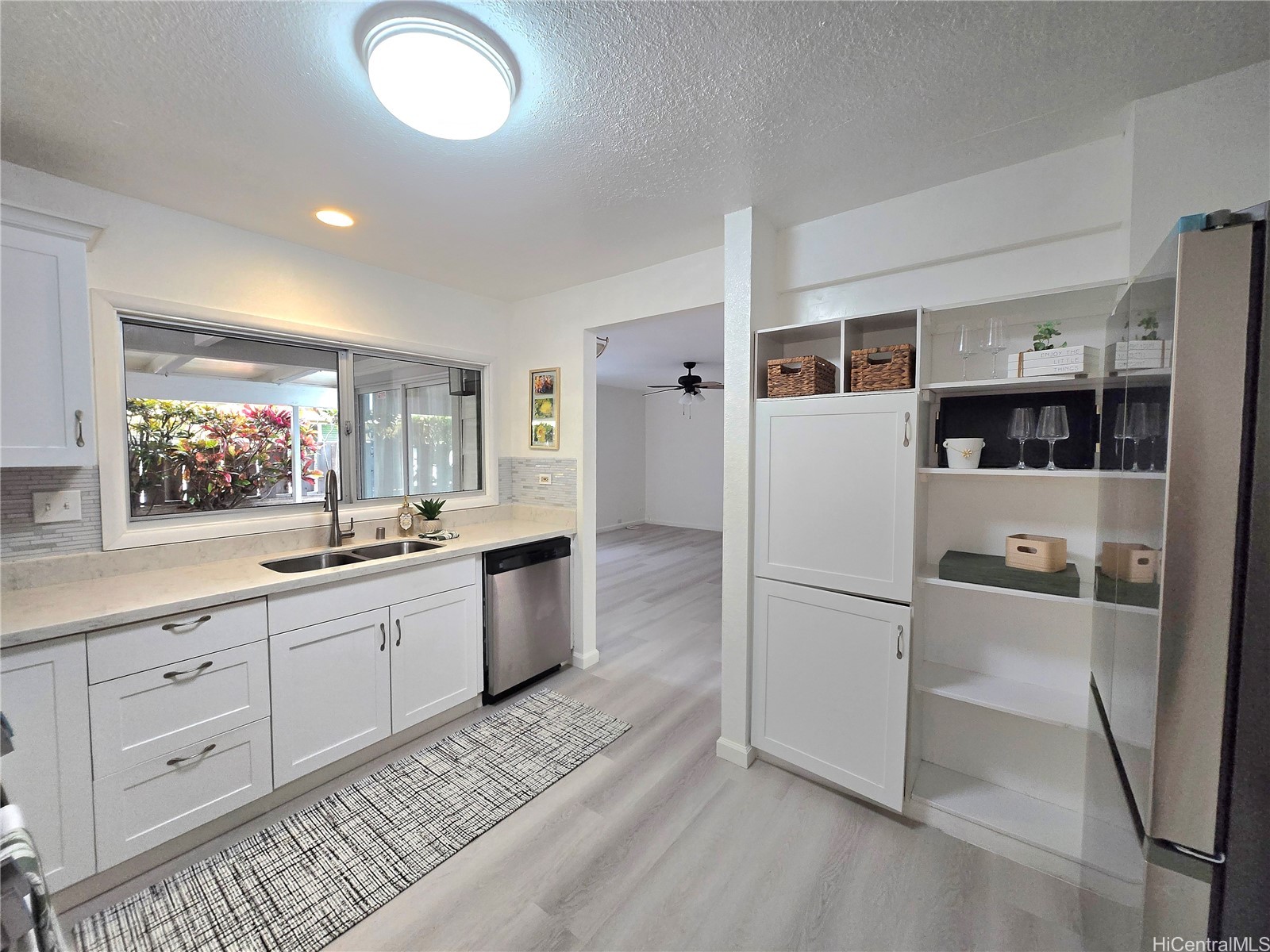 7544 Mokunoio Place Property Photo 2