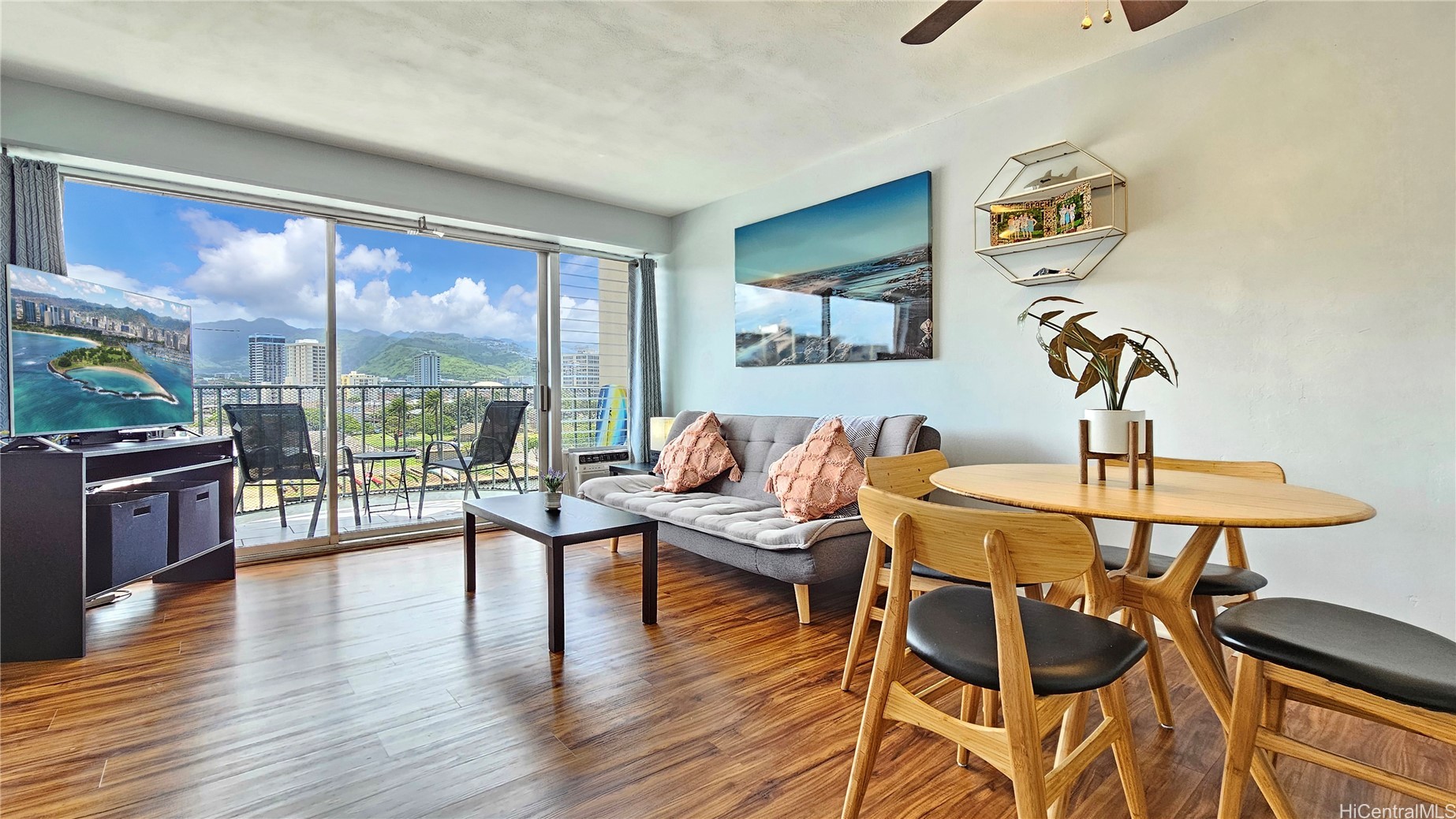 1909 Ala Wai Boulevard 601 Property Photo 4