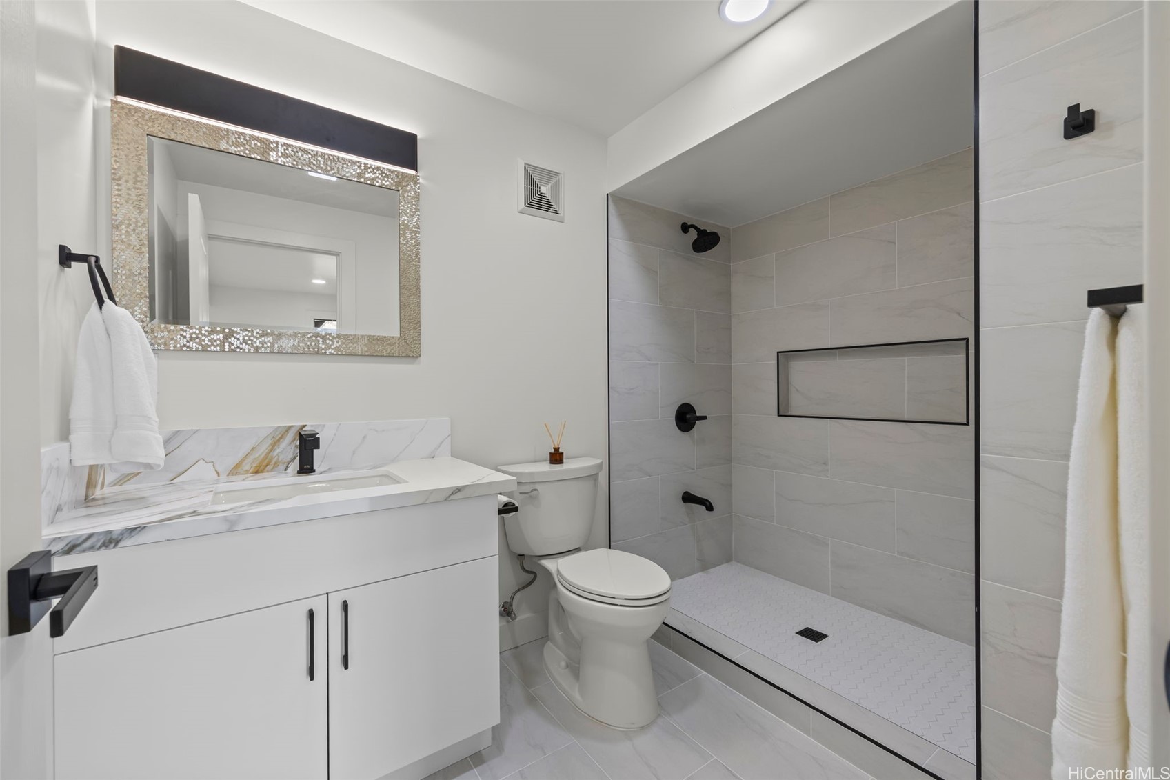 1468 Onipaa Street Property Photo 14