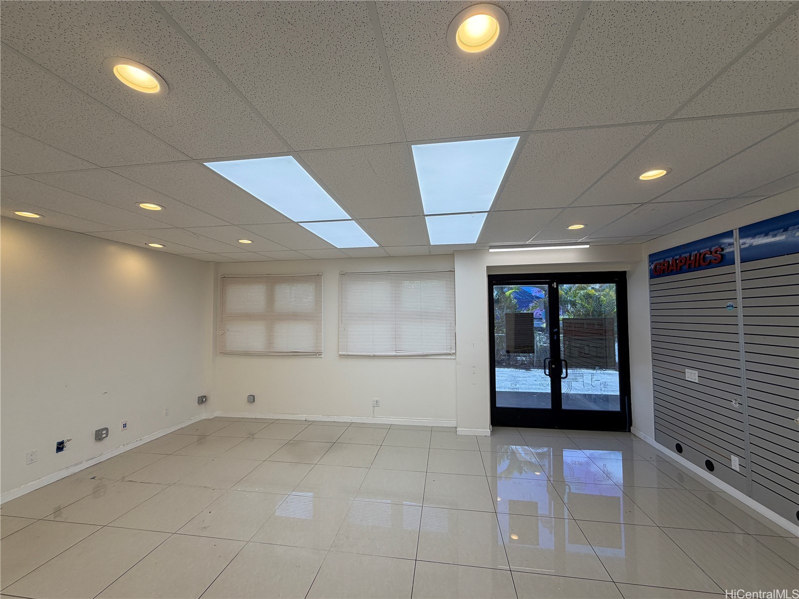 1302 Young Street Property Photo 5