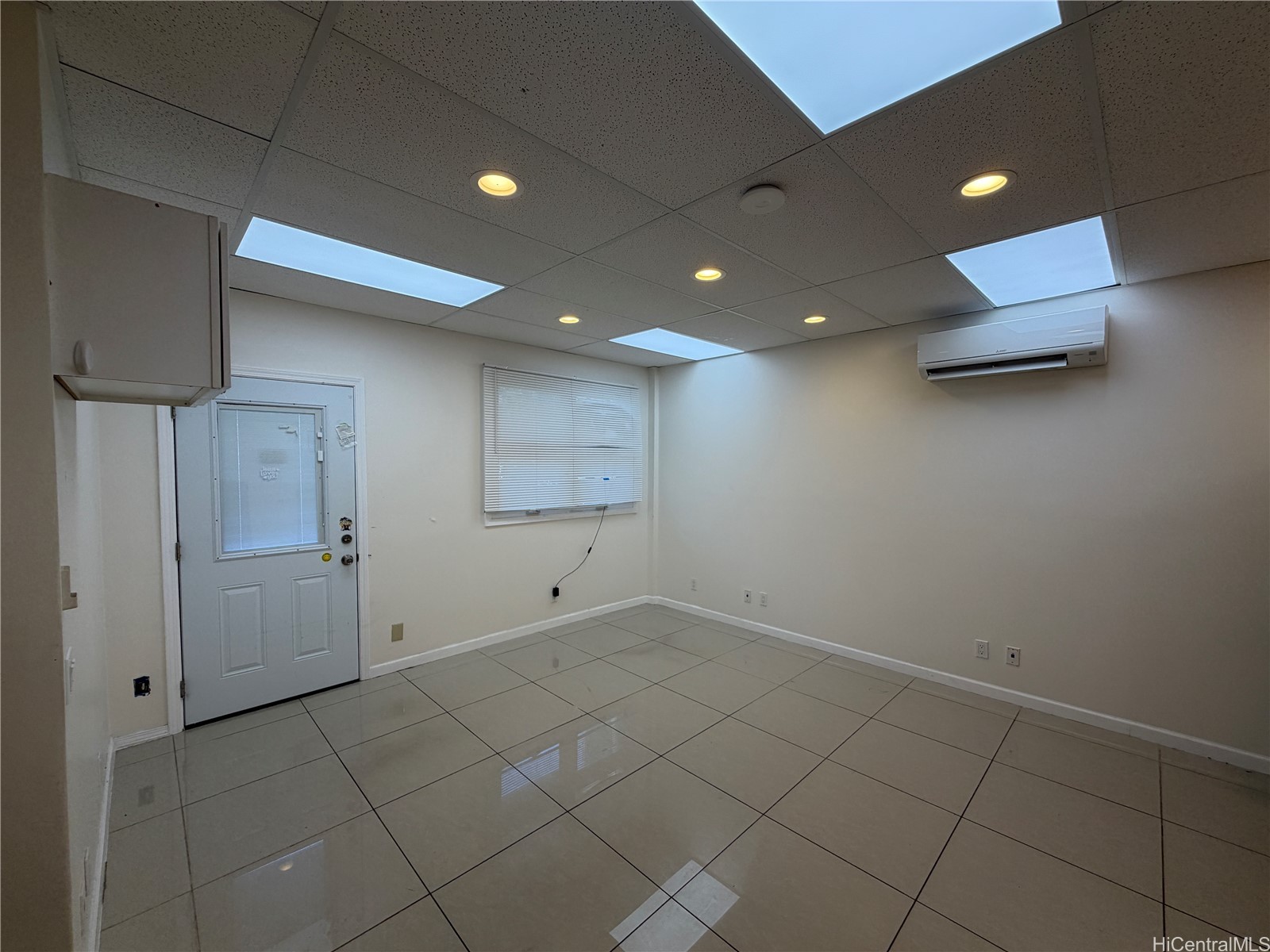 1302 Young Street Property Photo 12