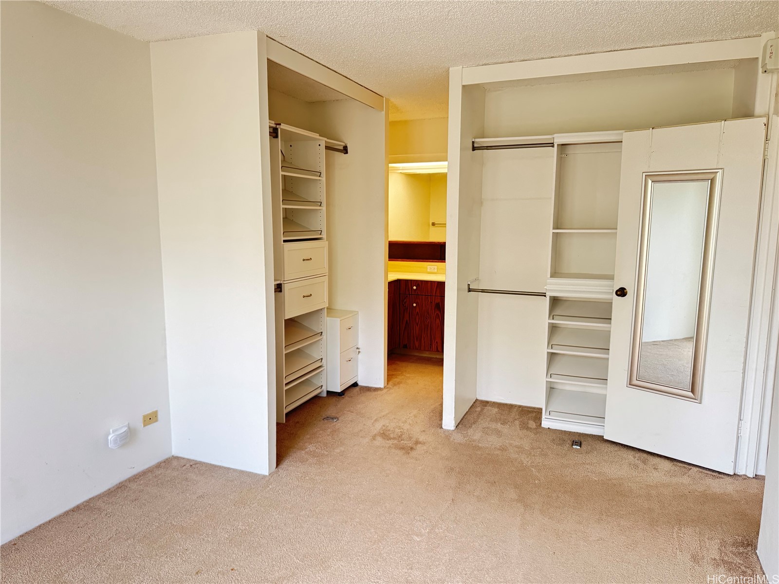 1717 Mott Smith Drive 407 Property Photo 5