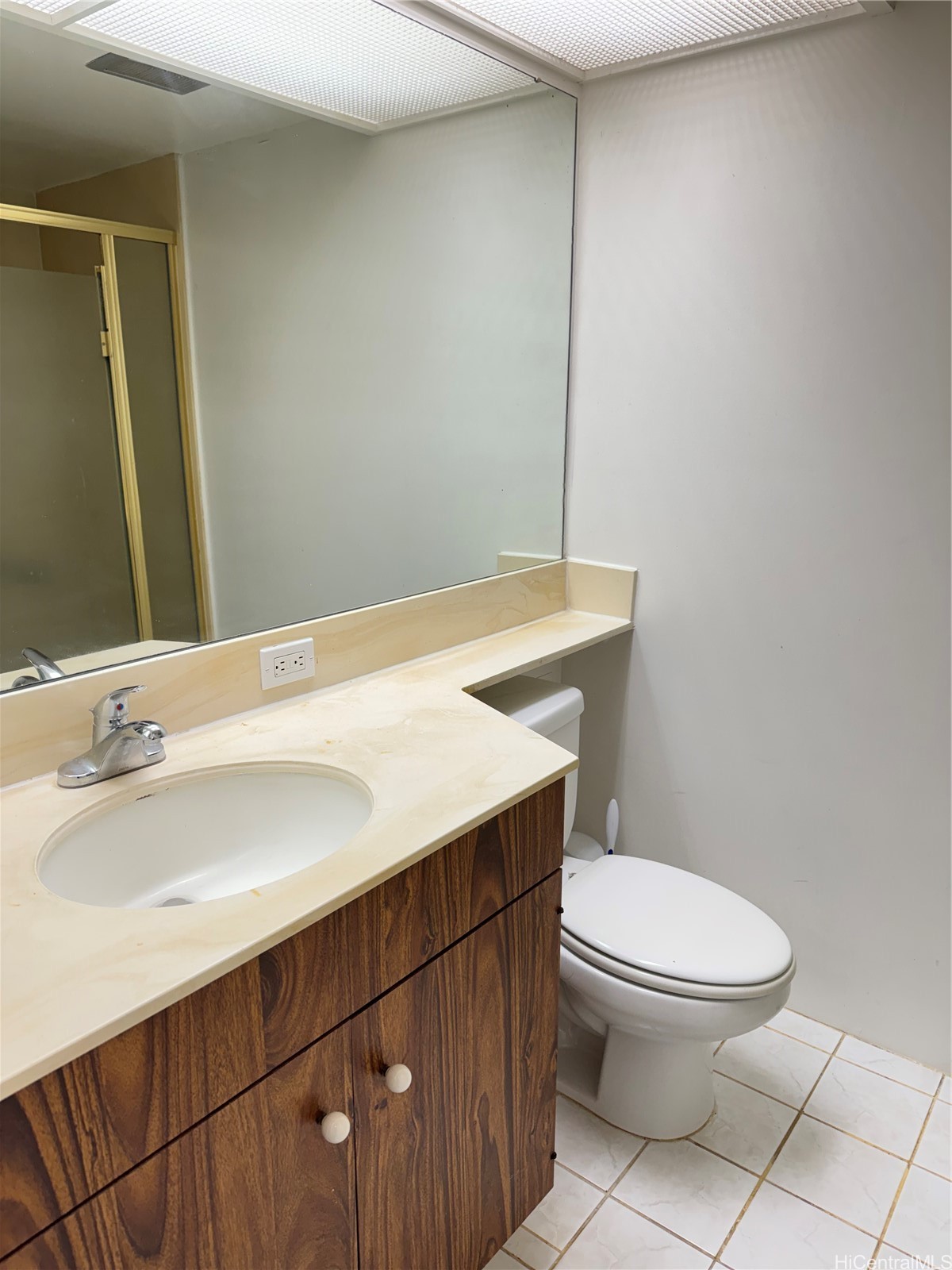 1717 Mott Smith Drive 407 Property Photo 8
