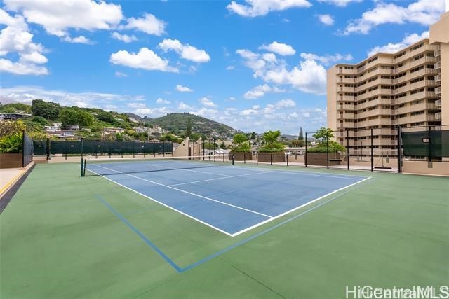 1717 Mott Smith Drive 407 Property Photo 15