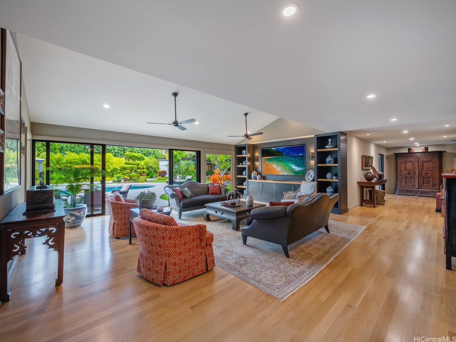 6015 Kalanianaole Highway Property Photo 8