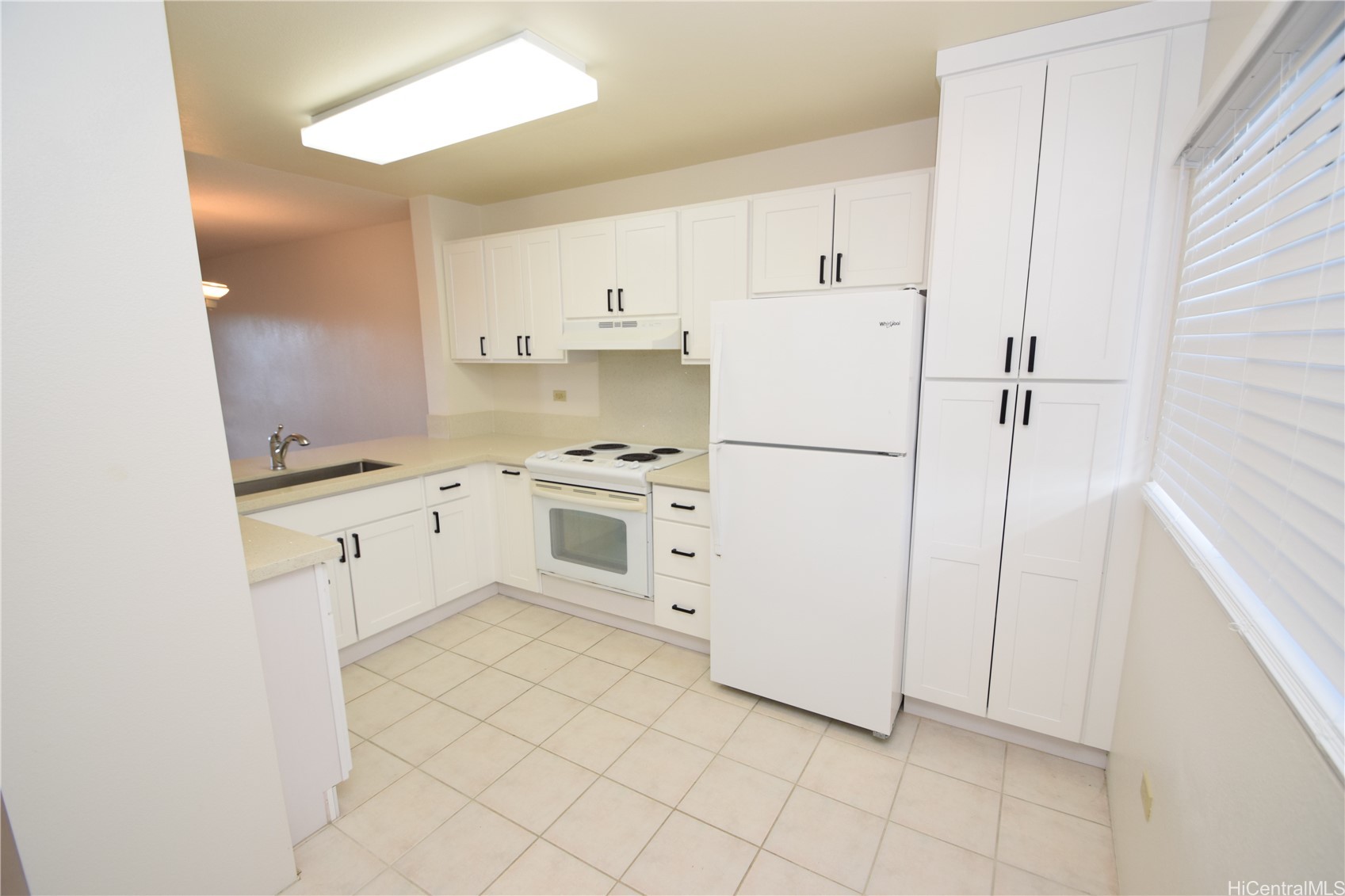 3054 Ala Poha Place 2203 Property Photo 3