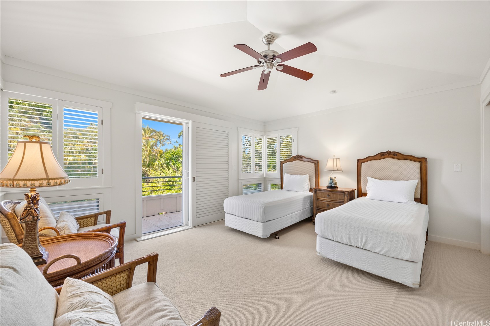 950 Kealaolu Avenue Property Photo 16