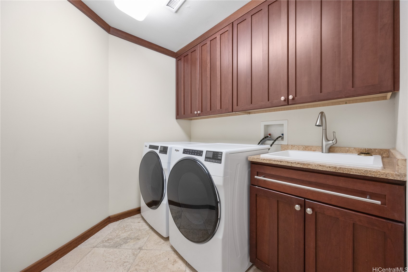 950 Kealaolu Avenue Property Photo 23