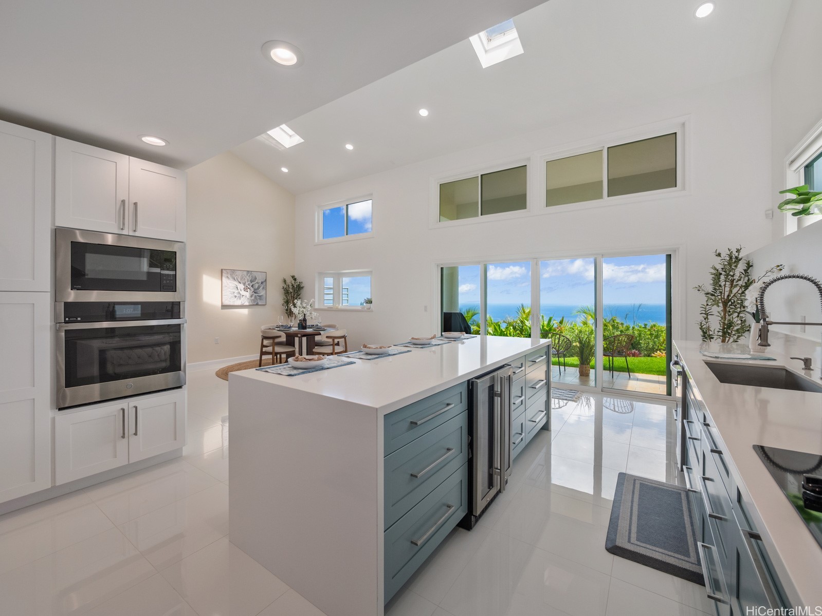 1179 Ikena Circle Property Photo 12