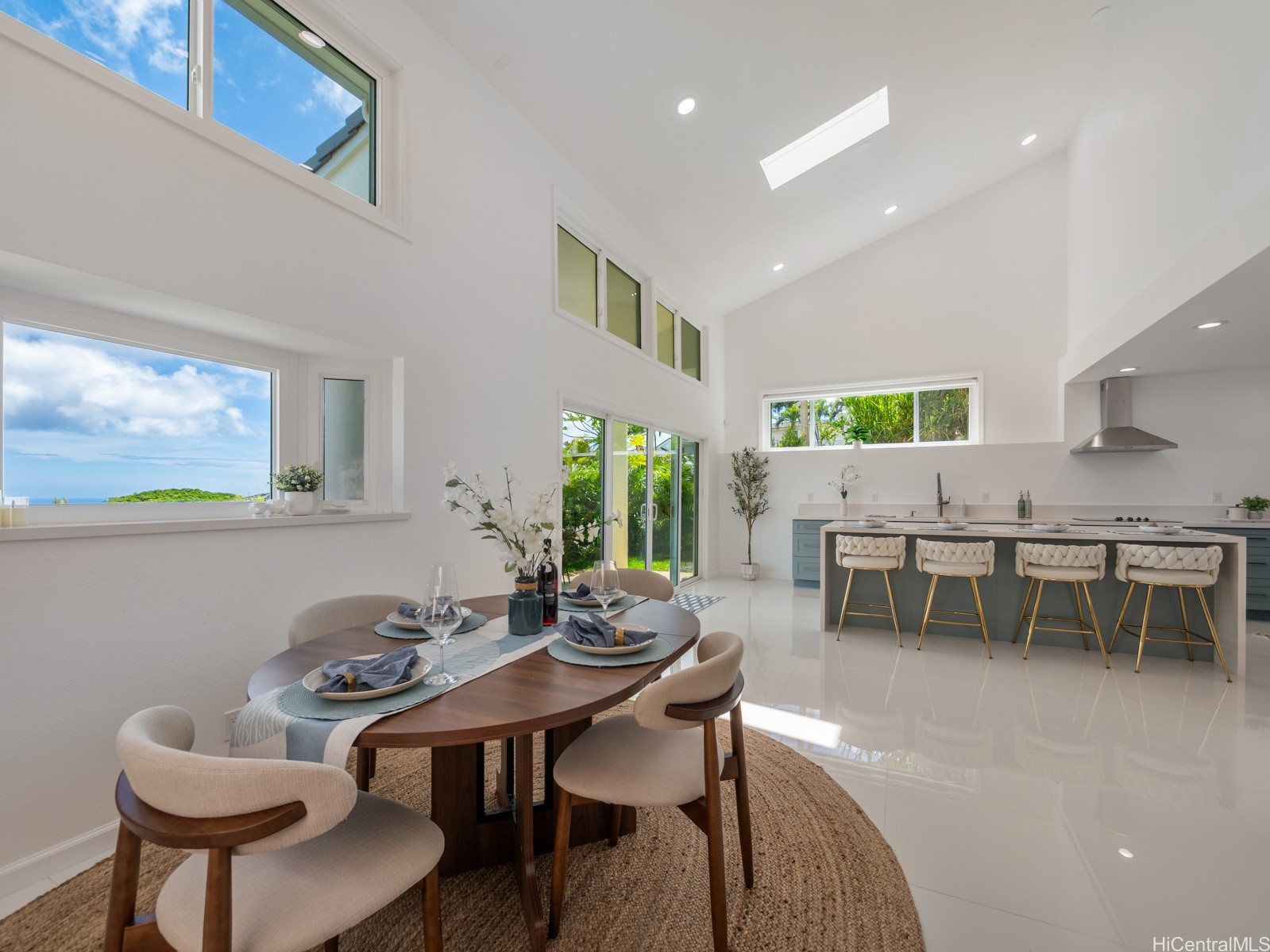 1179 Ikena Circle Property Photo 14
