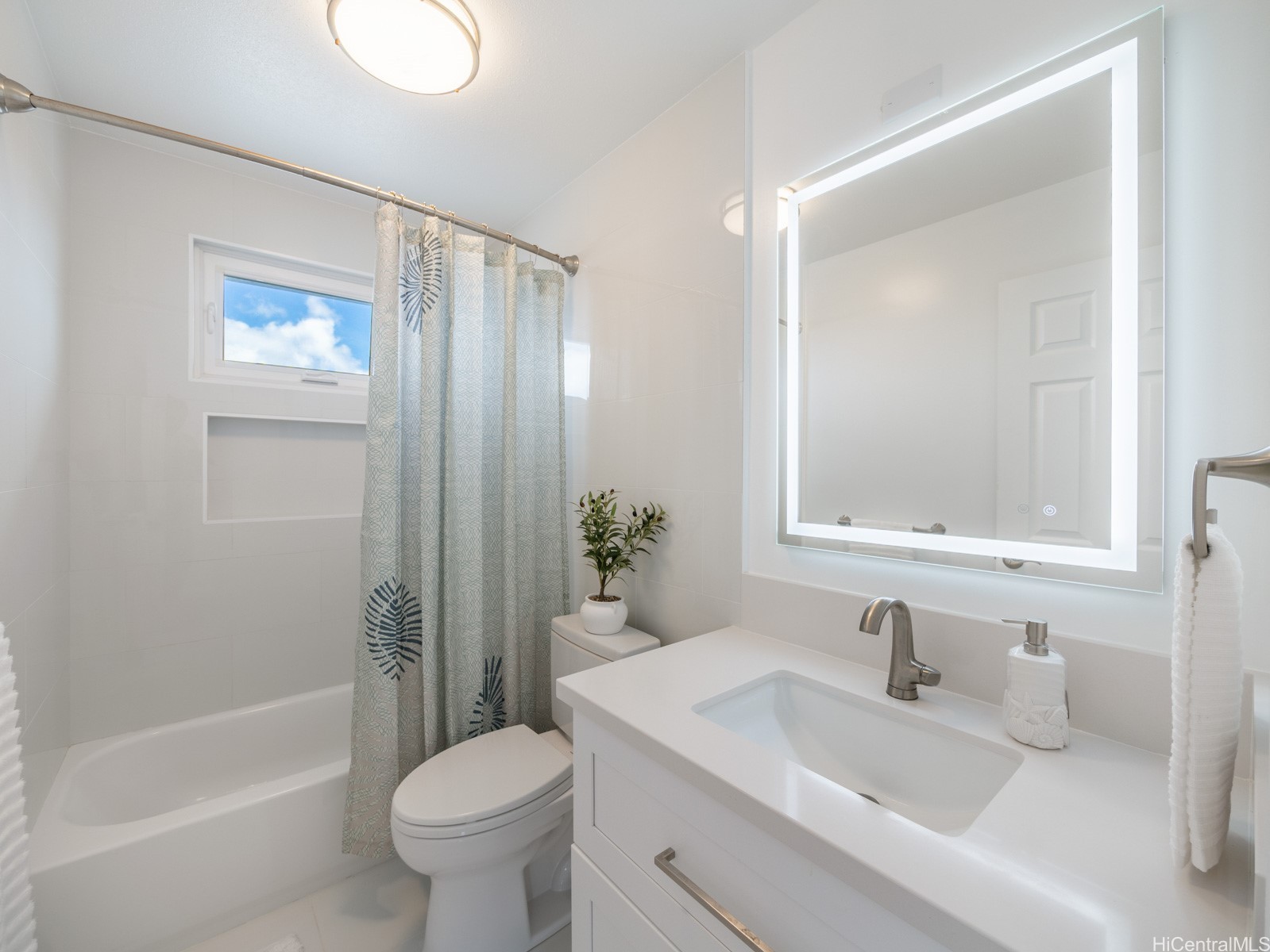 1179 Ikena Circle Property Photo 21