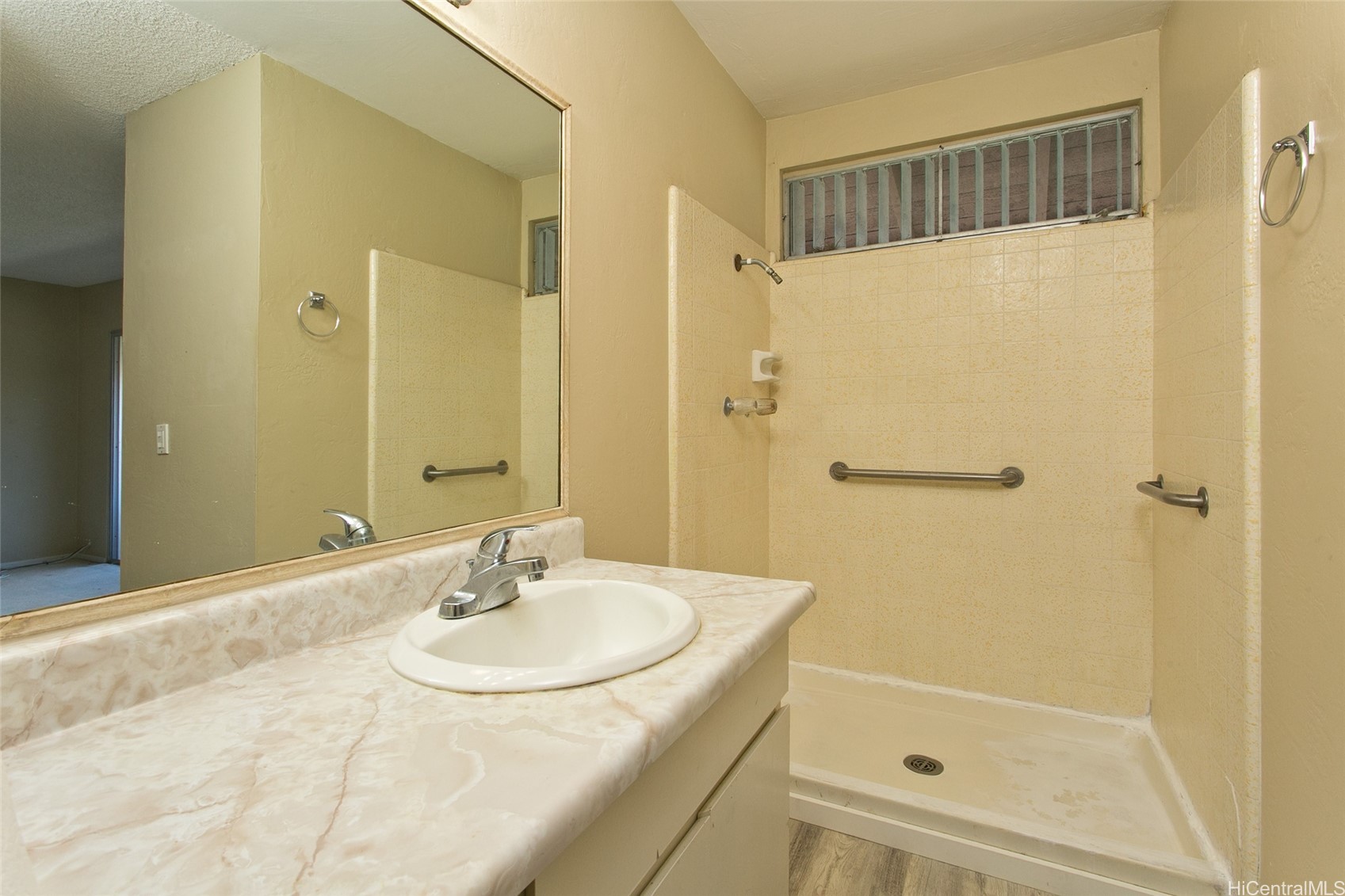 6201 Kawaihae Place D101 Property Photo 6