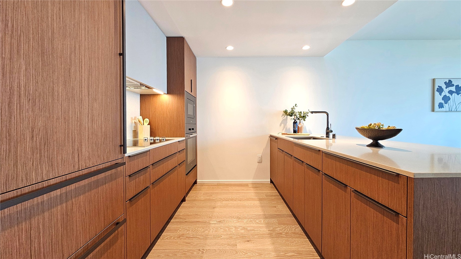 333 Ward Avenue 424 Property Photo 6