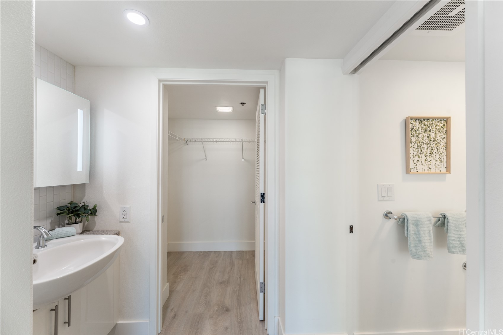 801 S King Street 1208 Property Photo 17