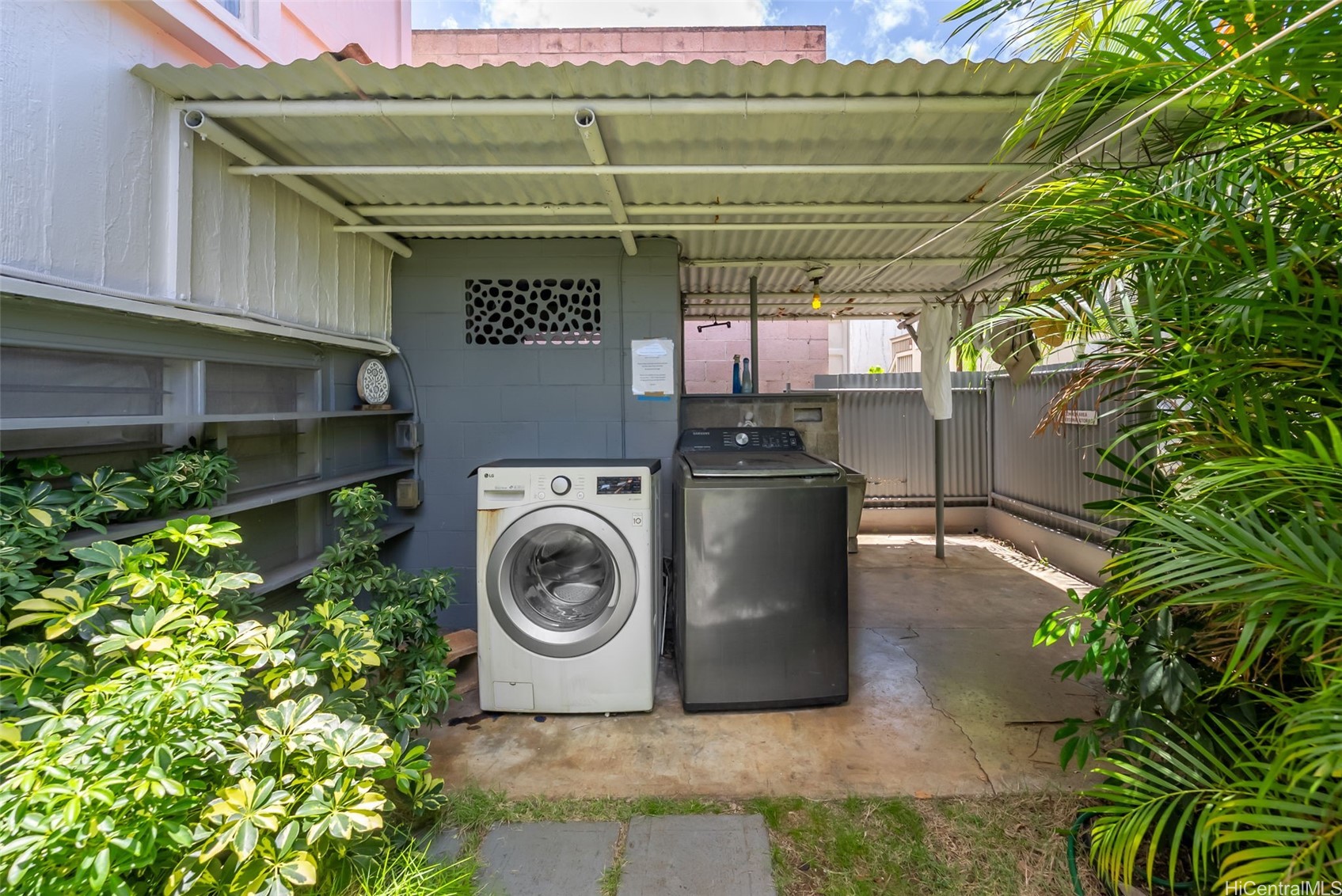 937 Coolidge Street Property Photo 8