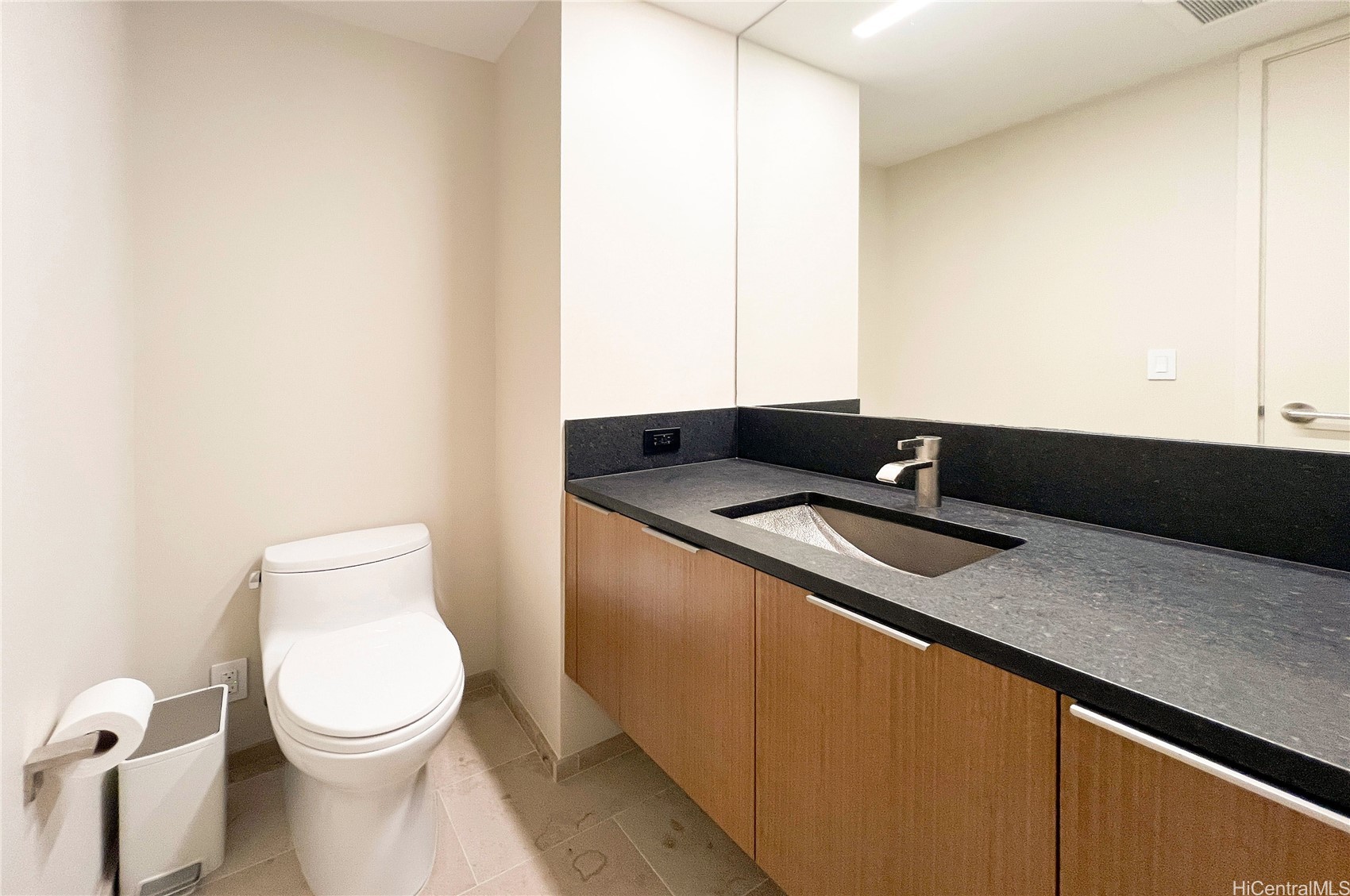 1388 Ala Moana Boulevard 1804 Property Photo 9