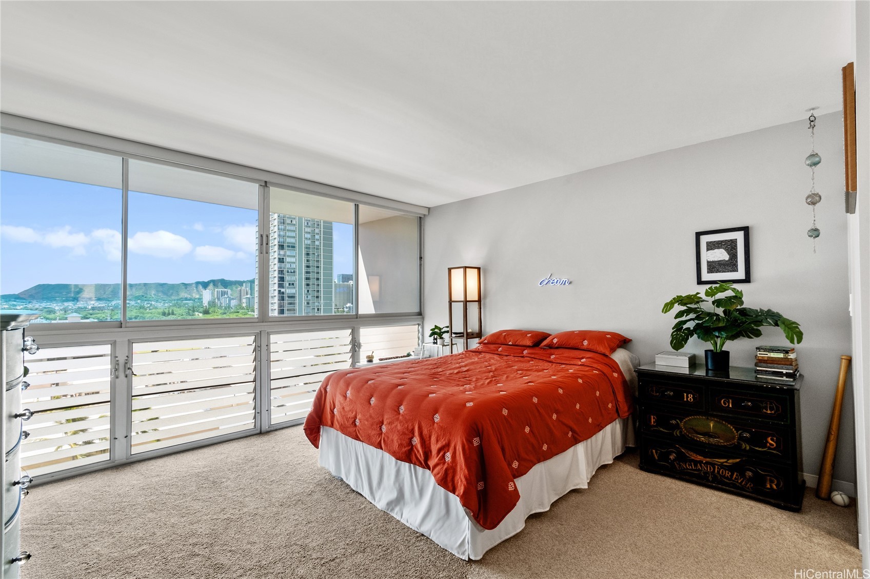 500 University Avenue 928 Property Photo 13