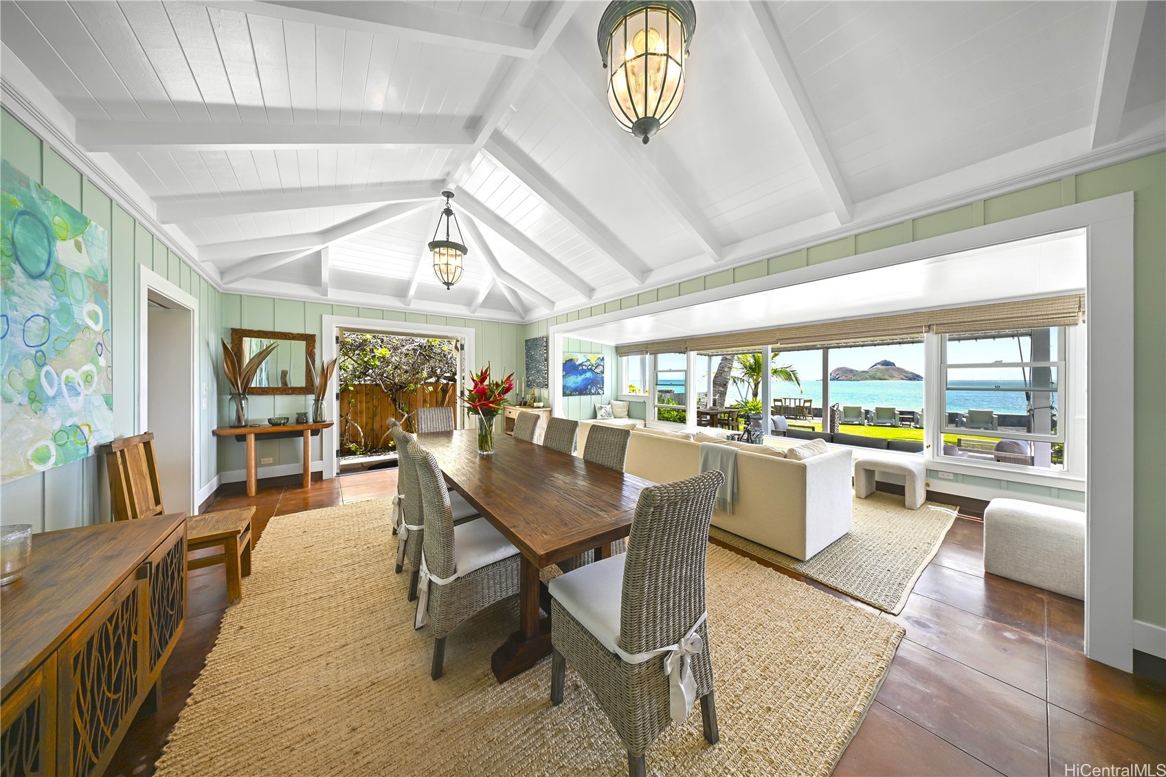 1414 Mokulua Drive Property Photo 10