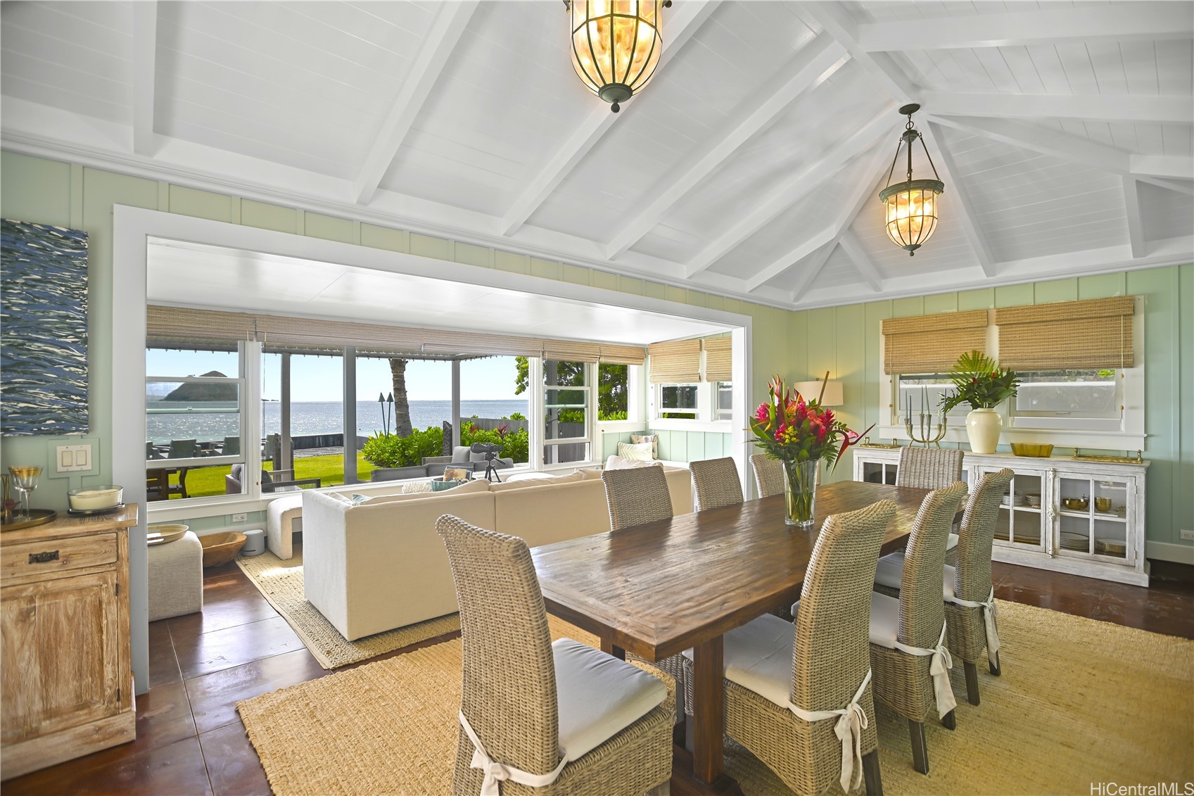 1414 Mokulua Drive Property Photo 11