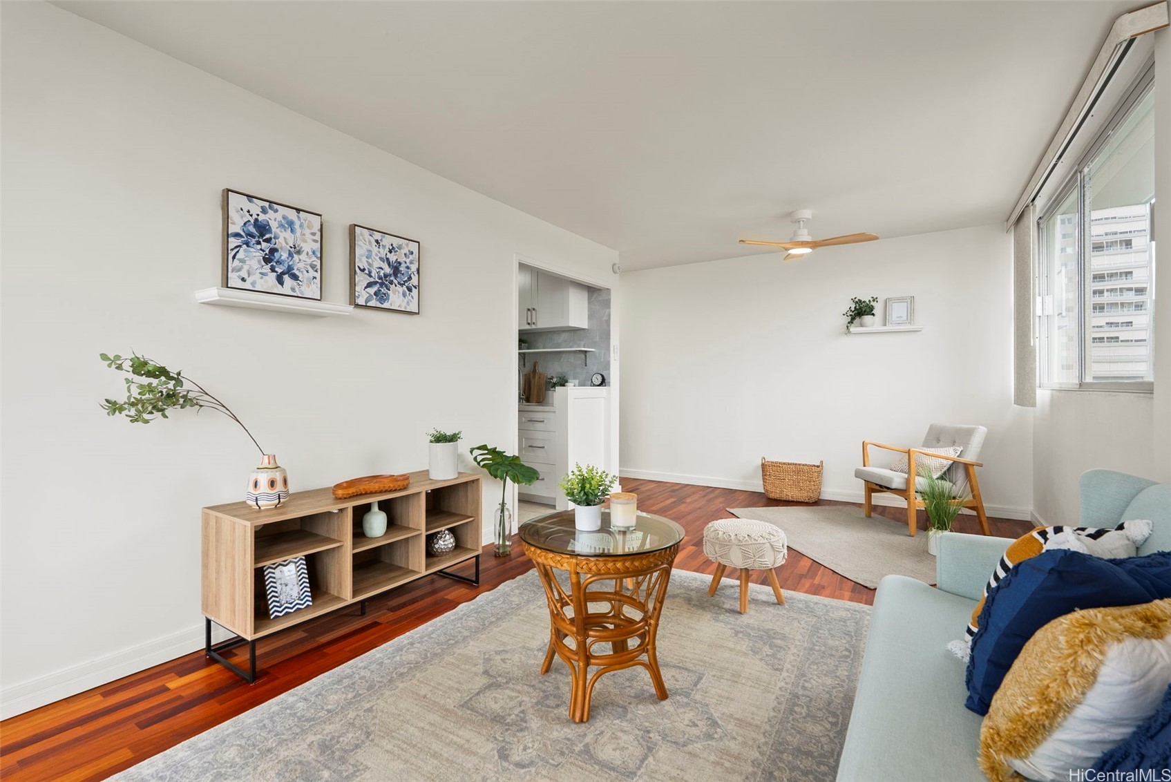 1069 Spencer Street 901 Property Photo 2