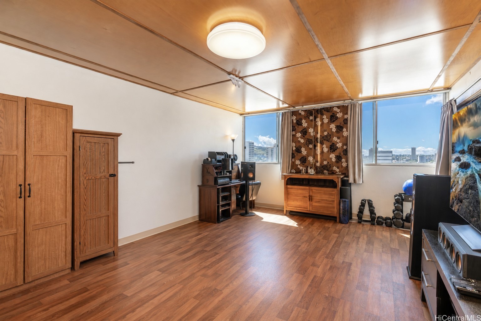 1617 Clark Street 801 Property Photo 3