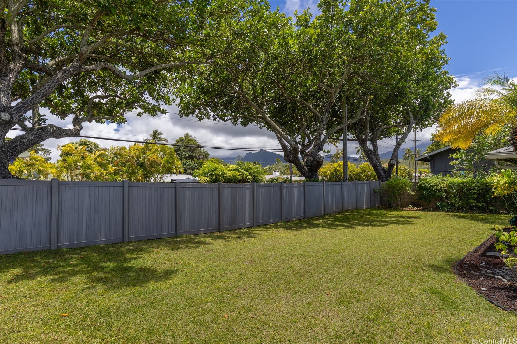 176 Kuulei Road Property Photo 2