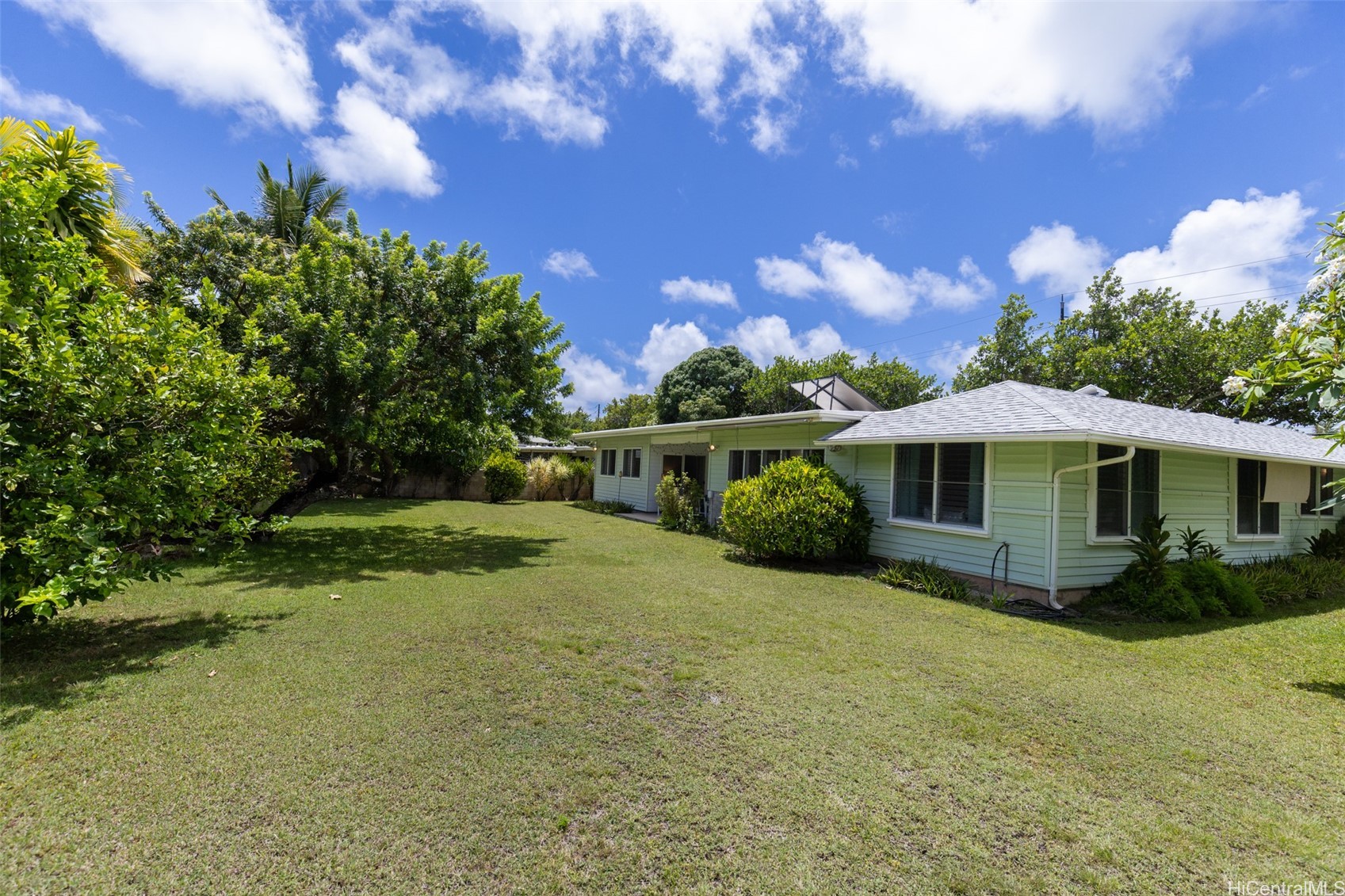 176 Kuulei Road Property Photo 3
