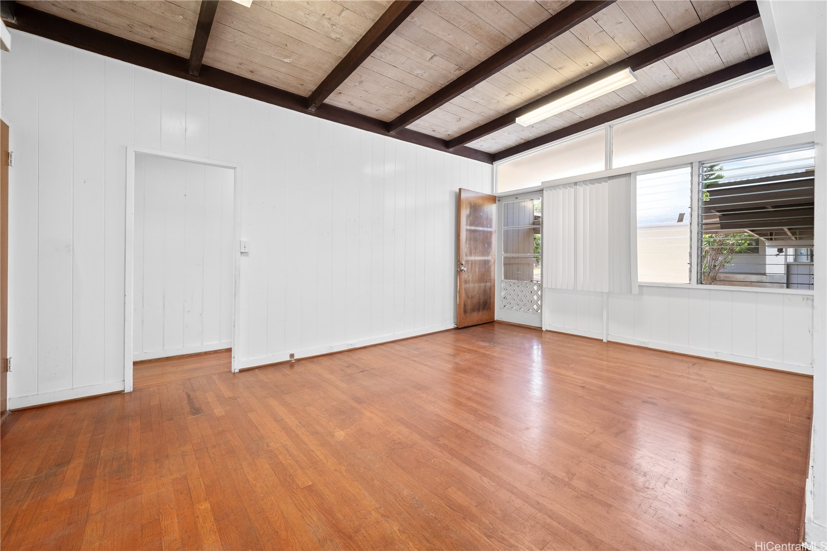 1996 Naio Street Property Photo 6