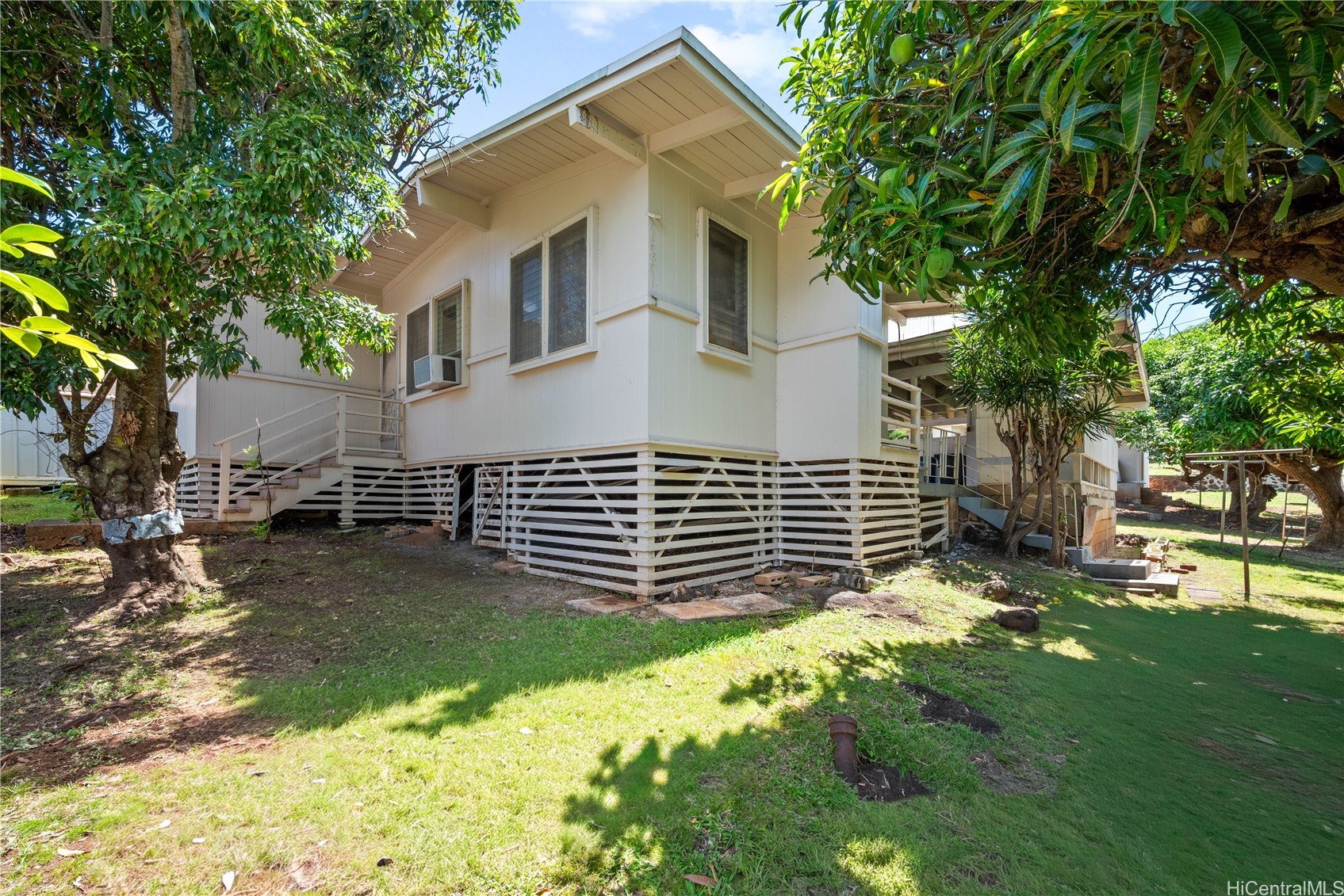 1996 Naio Street Property Photo 12