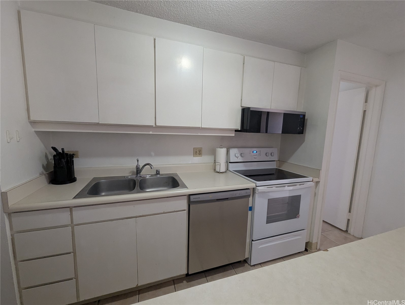 1778 Ala Moana Boulevard 1313 Property Photo 5