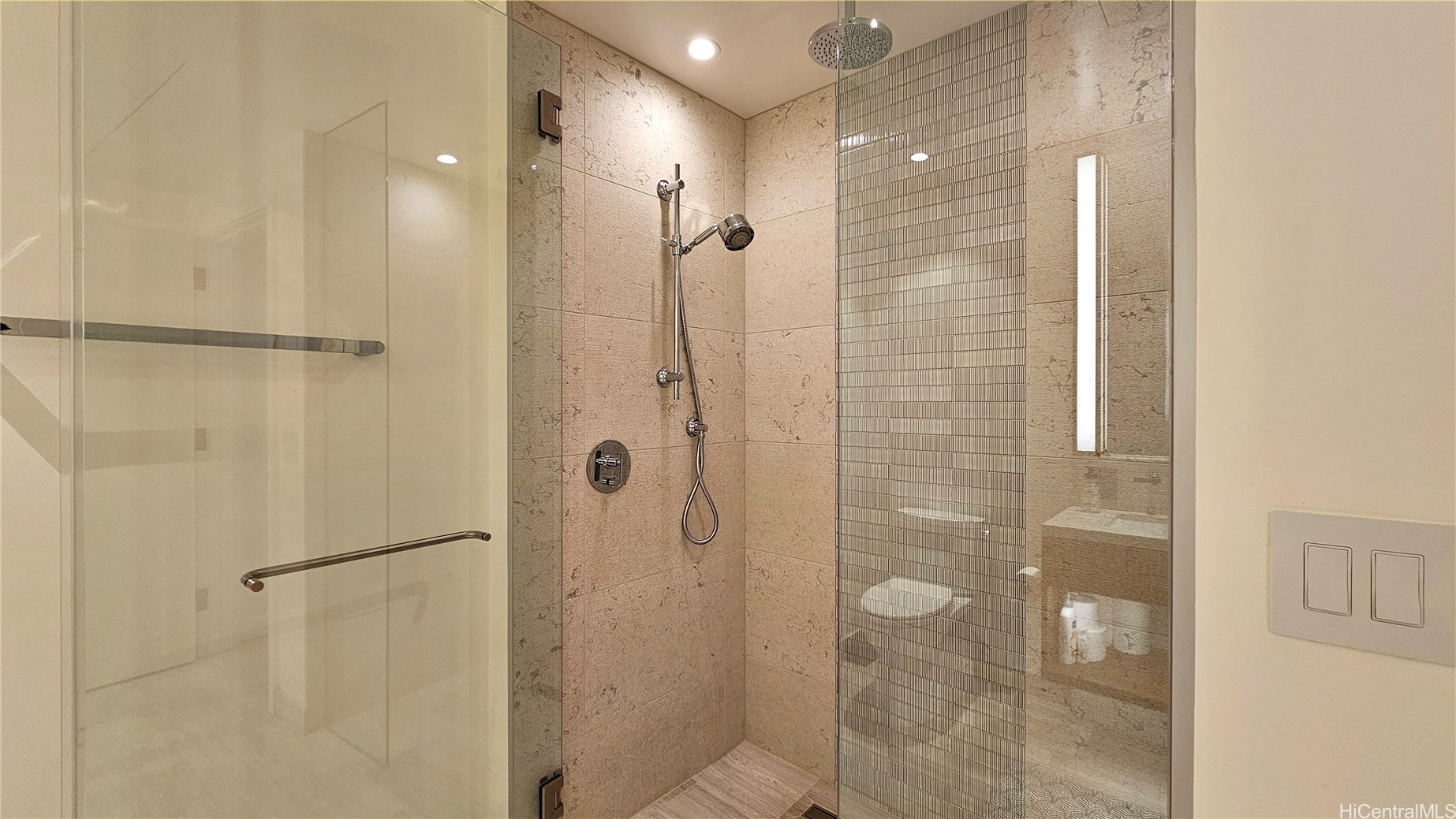 1100 Ala Moana Boulevard 3107 Property Photo 9