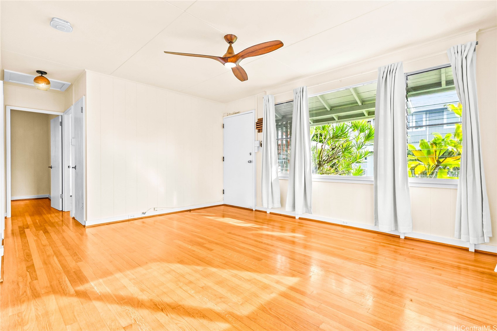 691 Kihapai Street B Property Photo 11