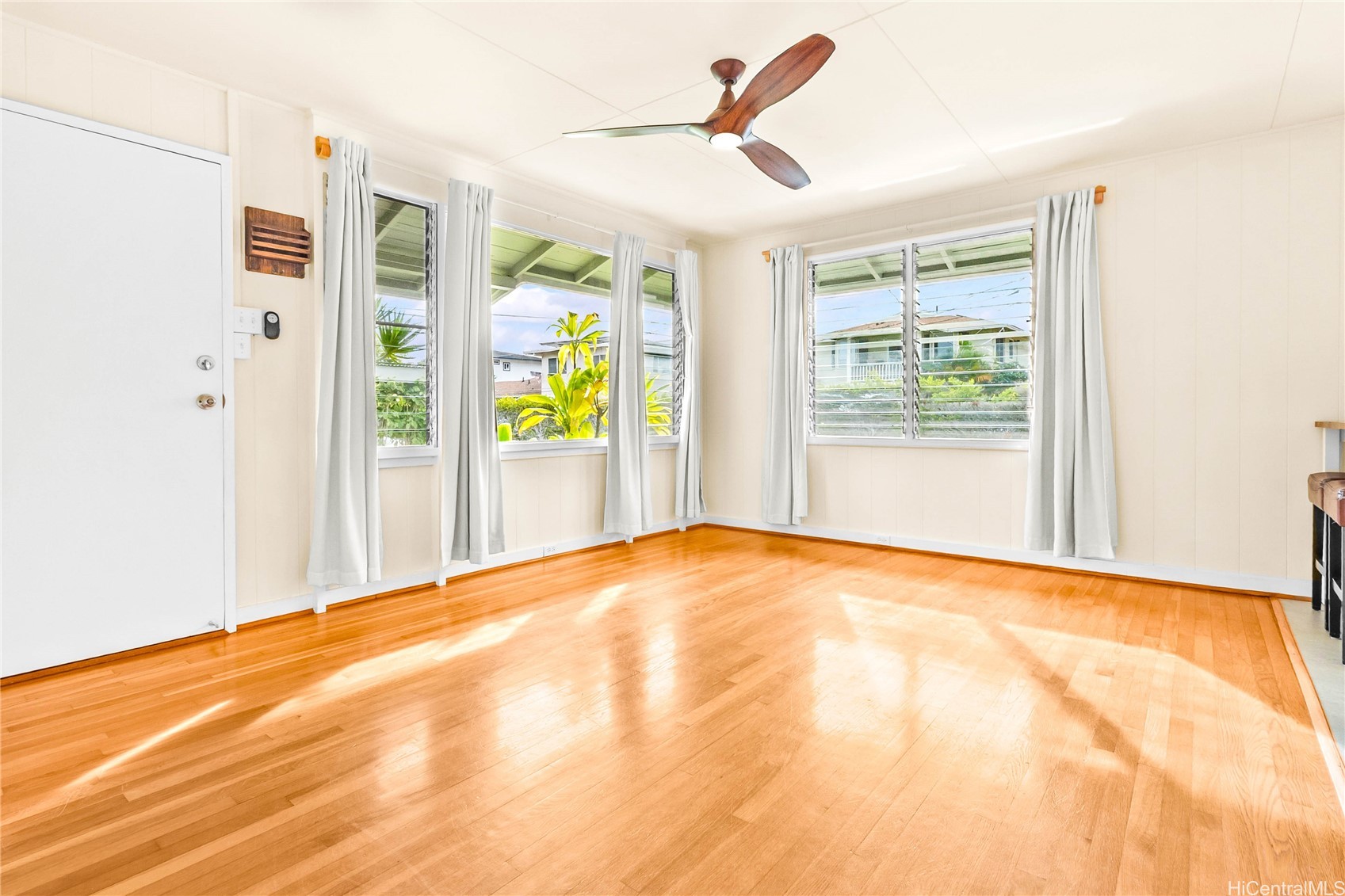 691 Kihapai Street B Property Photo 18