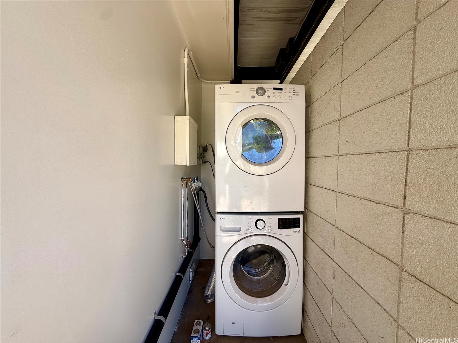 1446 Mahiole Street Property Photo 19