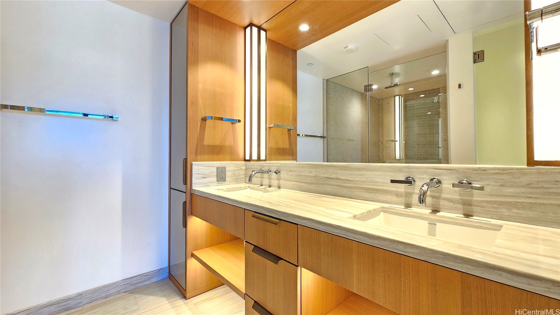 1100 Ala Moana Boulevard 2703 Property Photo 5