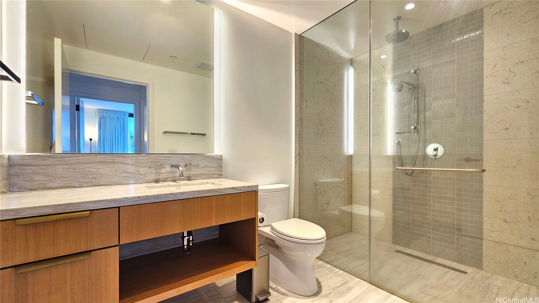 1100 Ala Moana Boulevard 2703 Property Photo 9