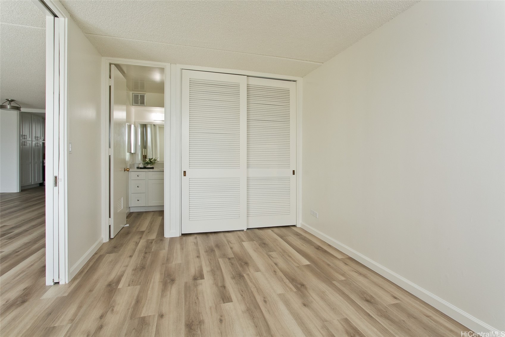 1717 Ala Wai Boulevard 1403 Property Photo 5