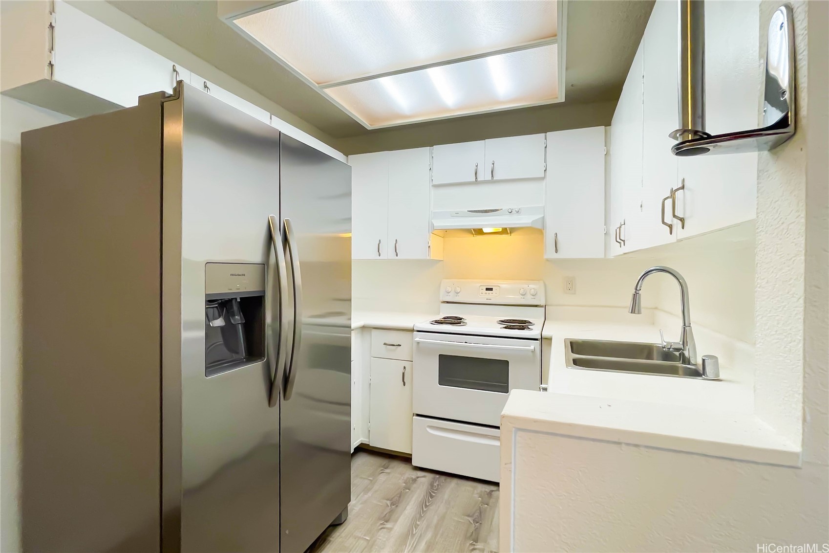 500 Mananai Place 17v Property Photo 4