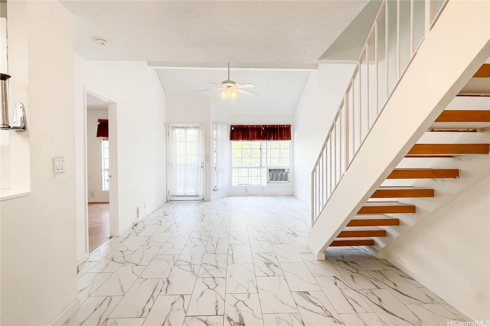 500 Mananai Place 17v Property Photo 6