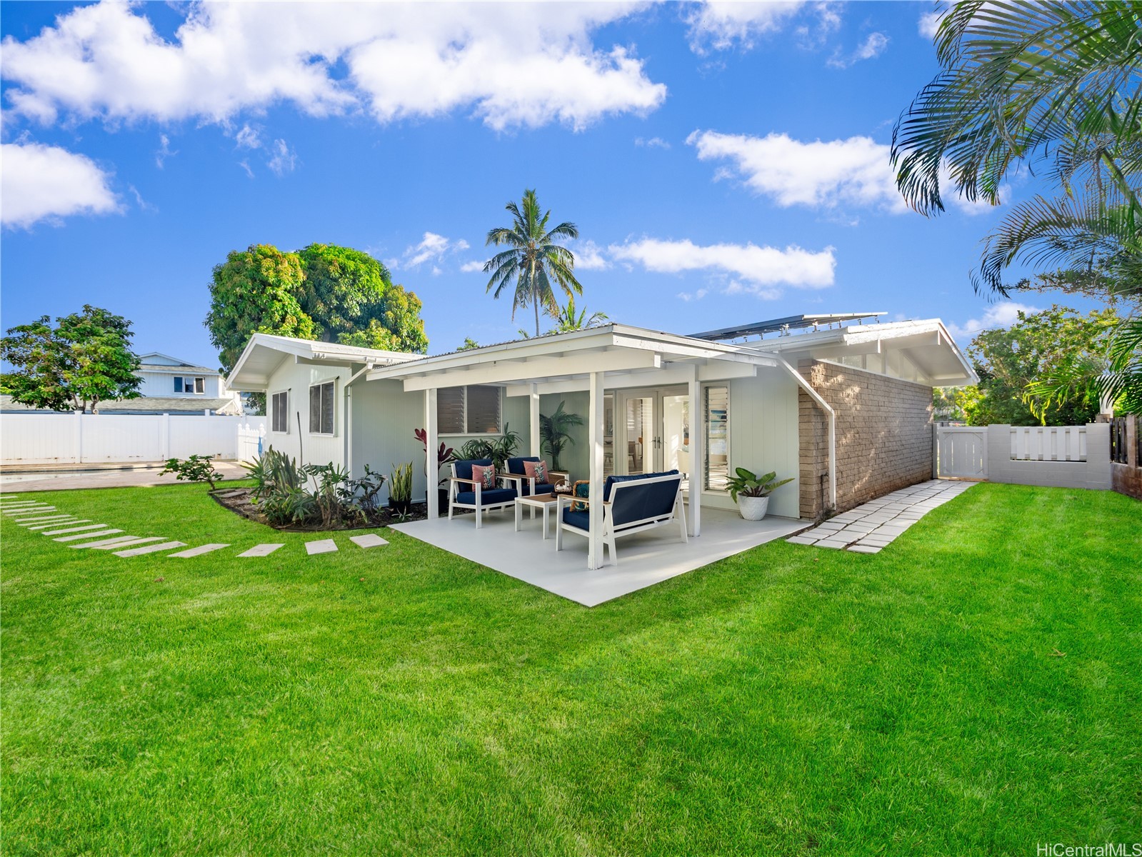 545 Ka Awakea Place Property Photo 3